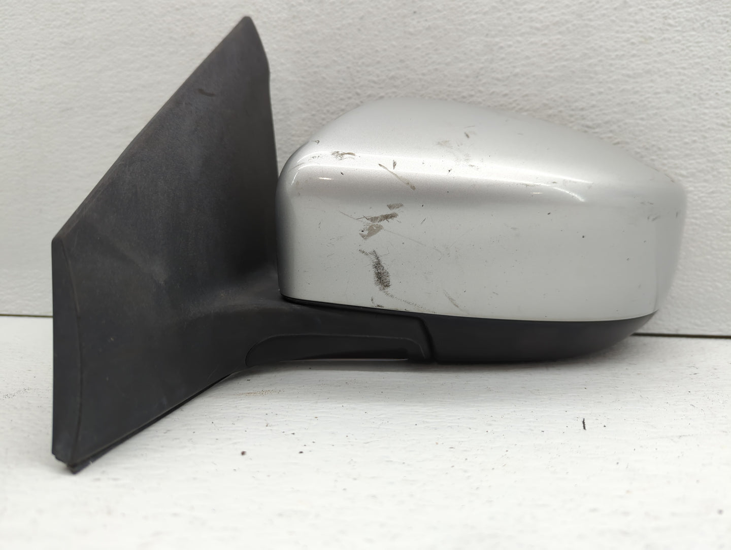 2013-2015 Nissan Sentra Driver Side View Mirror - Left Door Mirror OEM Used - Oemusedautoparts1.com