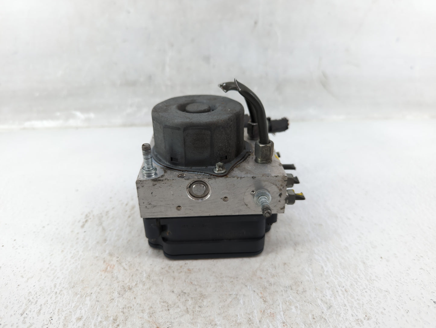 2013-2014 Nissan Sentra ABS Pump Control Module Replacement P/N:47660 3SG0A Fits Fits 2013 2014 OEM Used Auto Parts - Oemuse