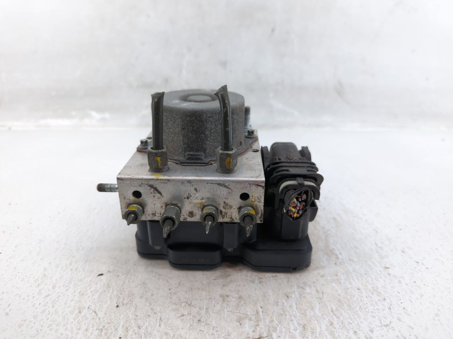 2013-2014 Nissan Sentra ABS Pump Control Module Replacement P/N:47660 3SG0A Fits Fits 2013 2014 OEM Used Auto Parts - Oemuse