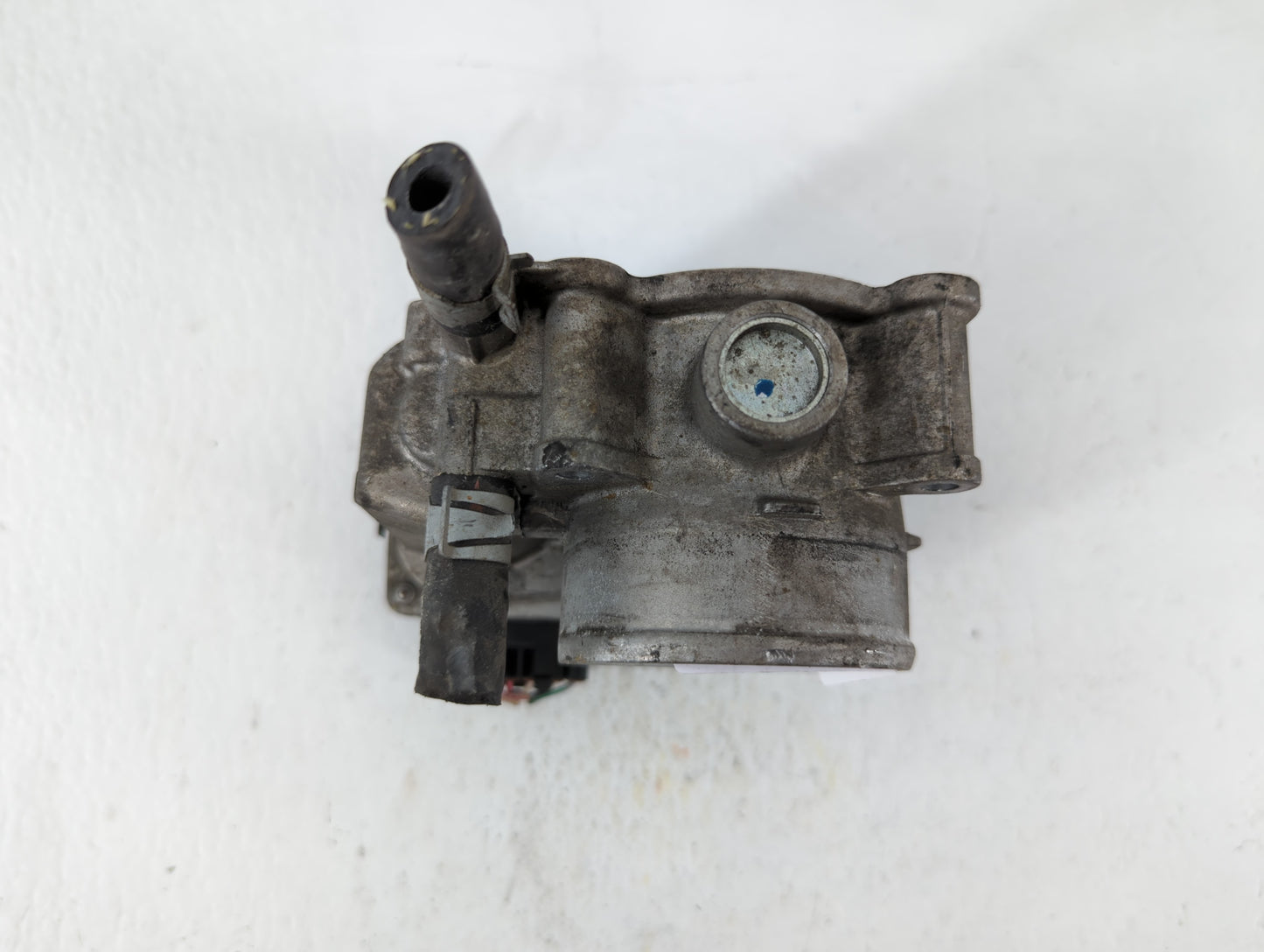 2013-2019 Nissan Sentra Throttle Body P/N:00267 3RA60-01 Fits Fits 2013 2014 2015 2016 2017 2018 2019 OEM Used Auto Parts - 