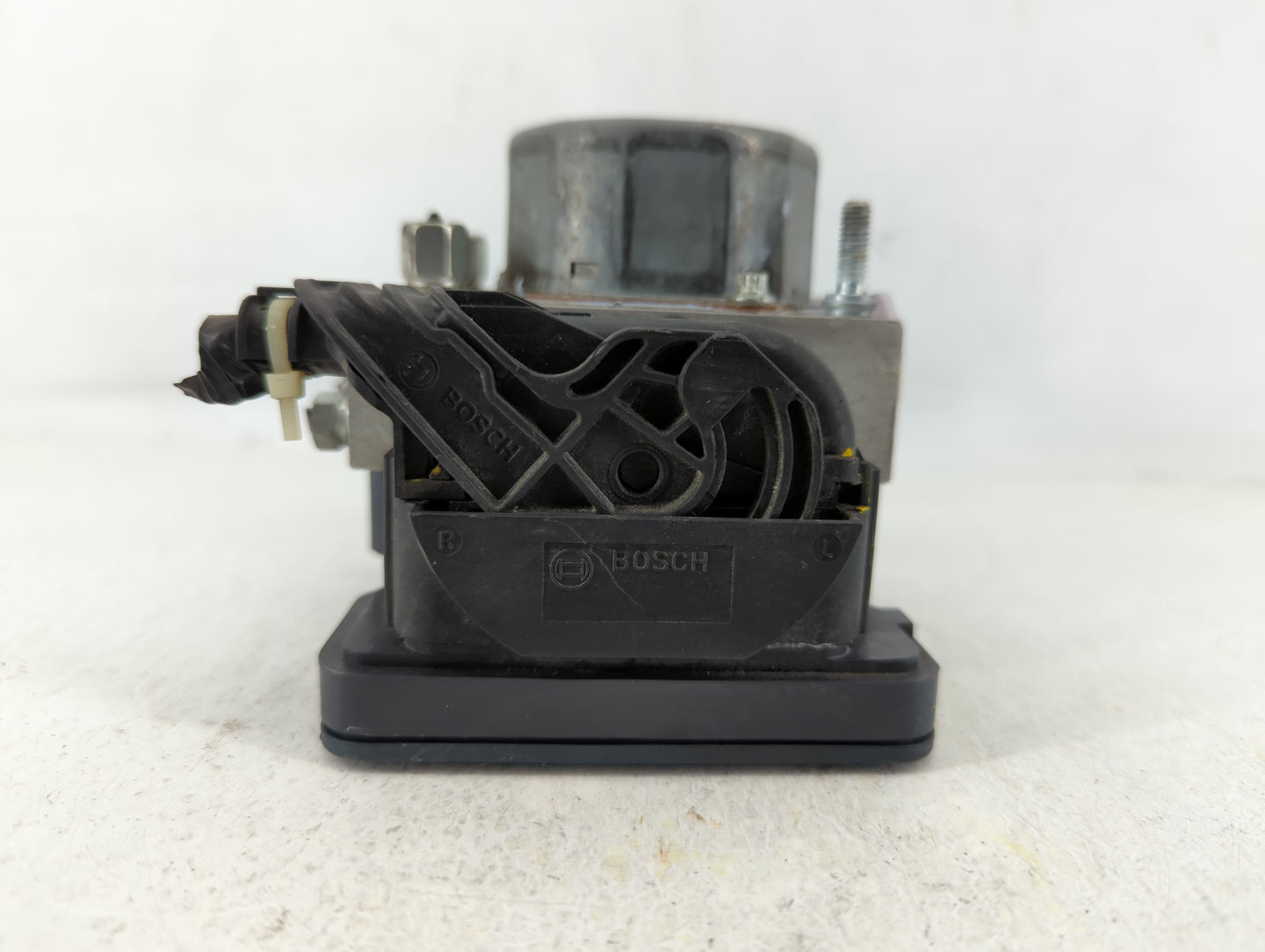 2013-2014 Nissan Sentra ABS Pump Control Module Replacement P/N:47660 3SG0A Fits Fits 2013 2014 OEM Used Auto Parts - Oemuse