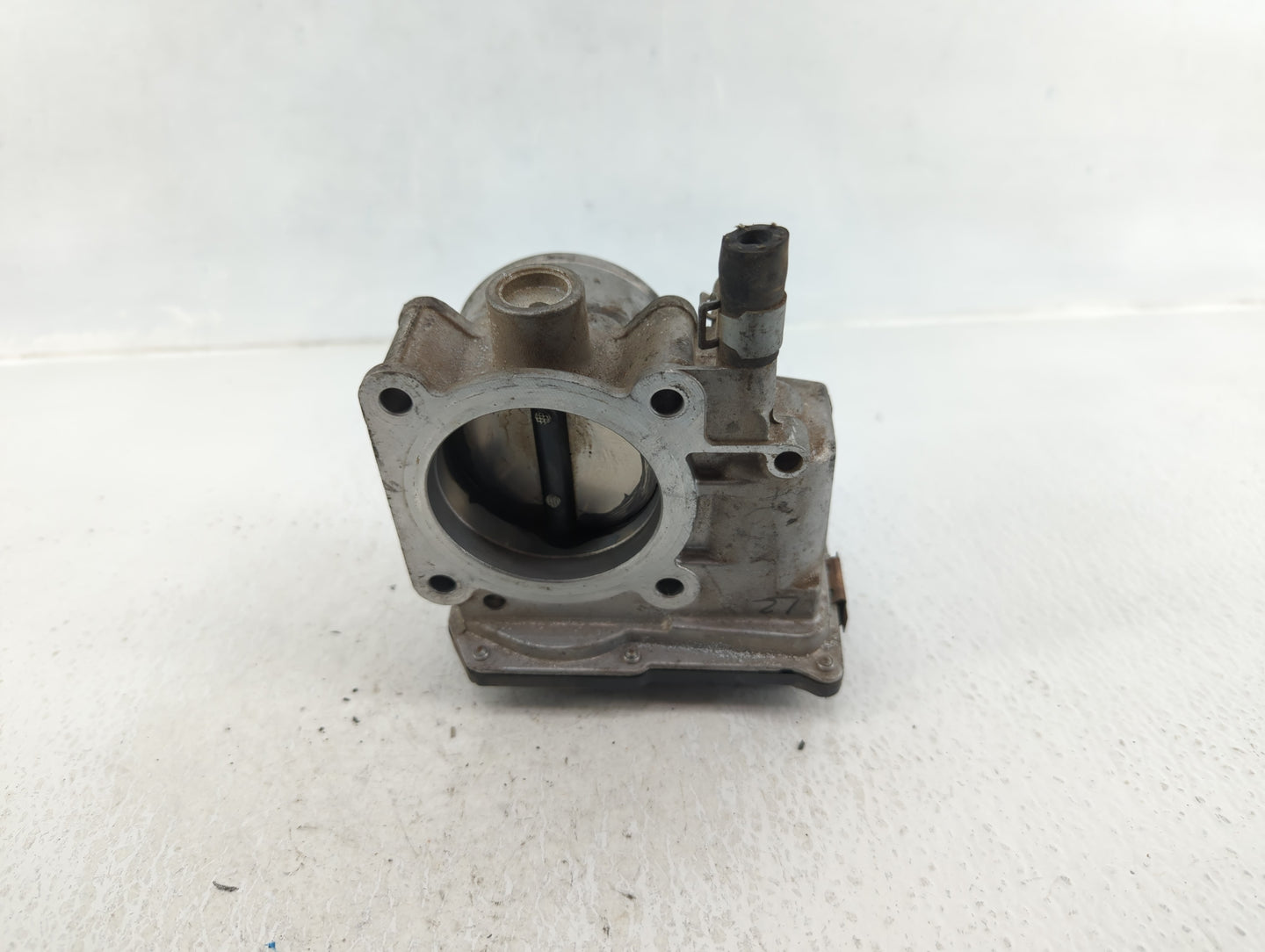 2013-2019 Nissan Sentra Throttle Body P/N:3RA60-01 Fits Fits 2013 2014 2015 2016 2017 2018 2019 OEM Used Auto Parts - Oemuse