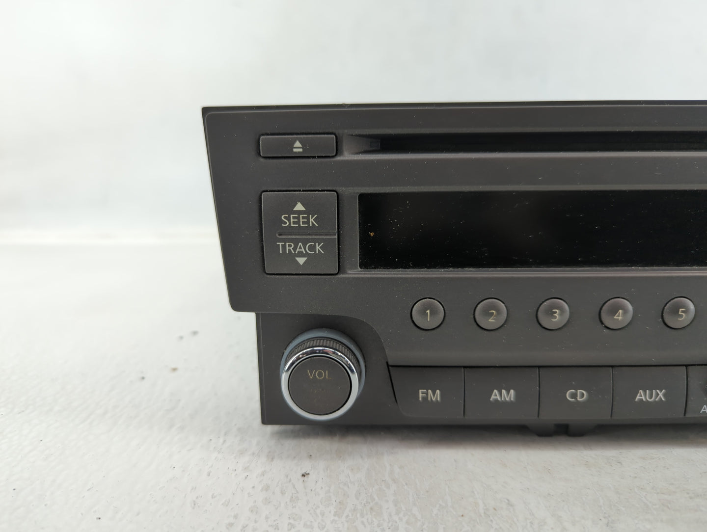 2013-2014 Nissan Sentra Radio AM FM Cd Player Receiver Replacement P/N:281853RA2A Fits Fits 2013 2014 OEM Used Auto Parts - 