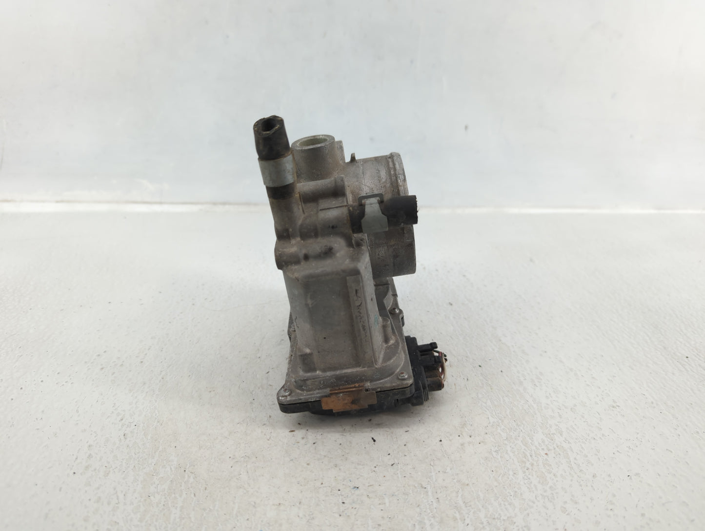 2013-2019 Nissan Sentra Throttle Body P/N:3RA60-01 Fits Fits 2013 2014 2015 2016 2017 2018 2019 OEM Used Auto Parts - Oemuse