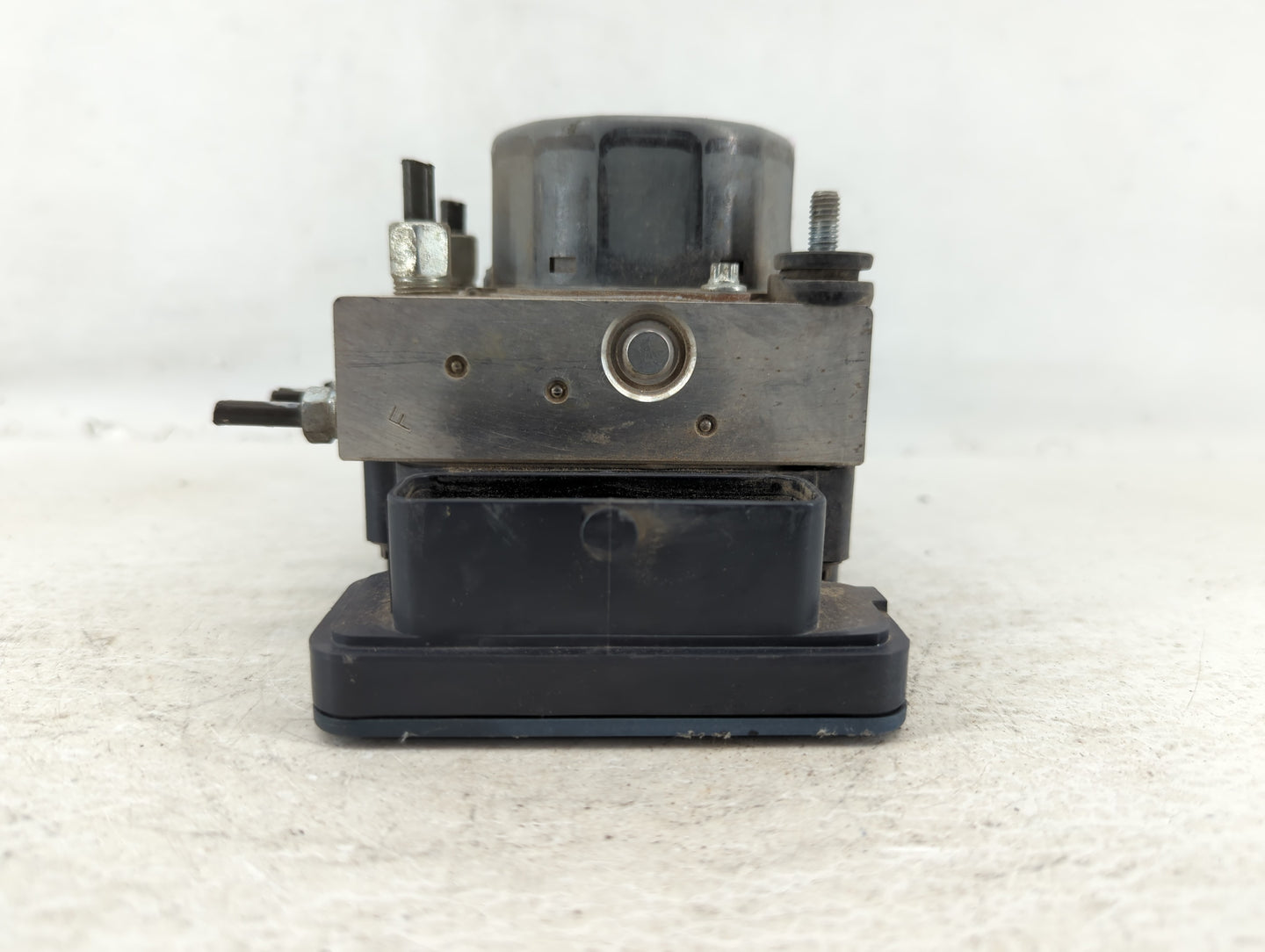 2013-2014 Nissan Sentra ABS Pump Control Module Replacement P/N:47660 3SG0A Fits Fits 2013 2014 OEM Used Auto Parts - Oemuse