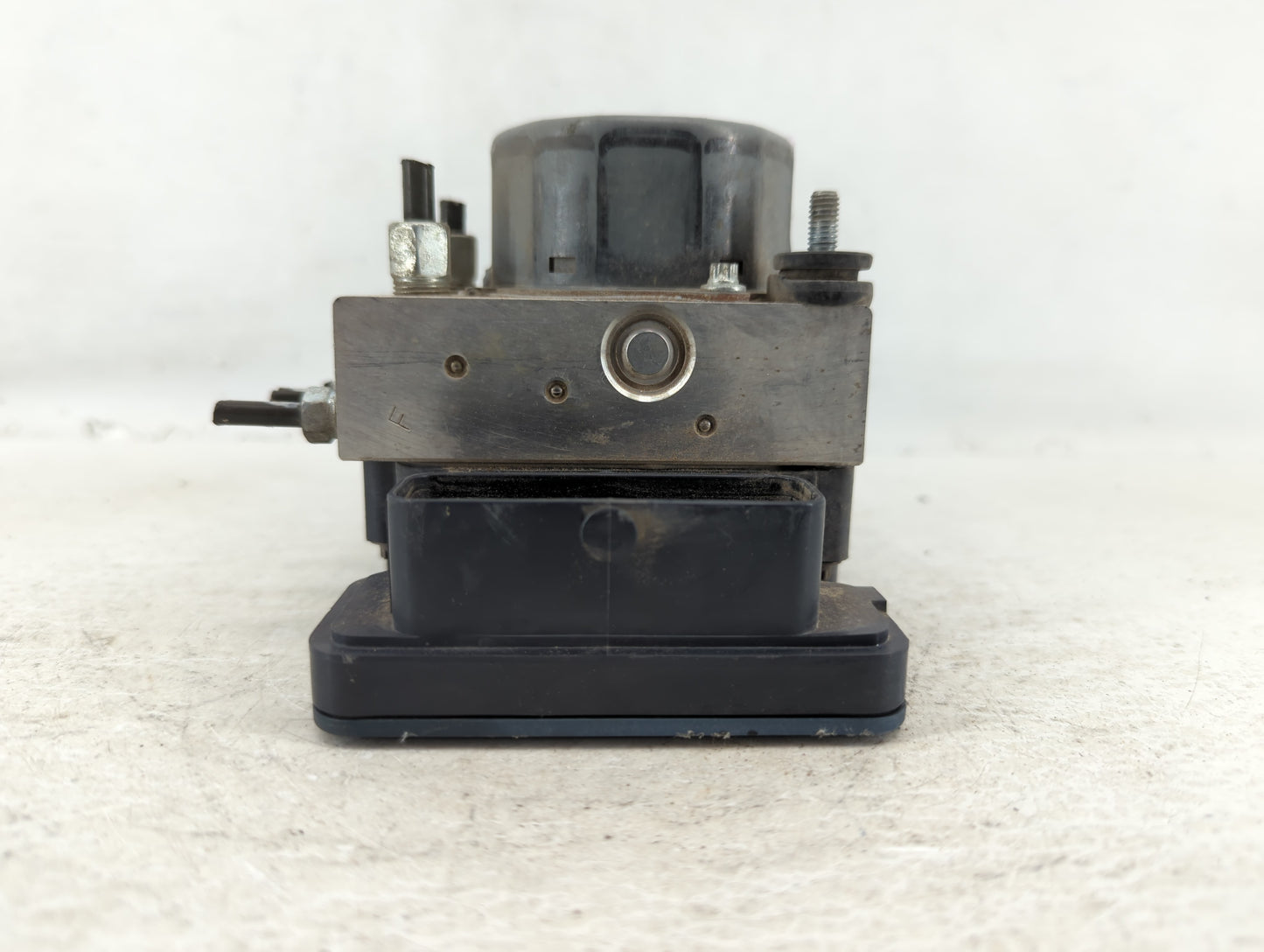 2013-2014 Nissan Sentra ABS Pump Control Module Replacement P/N:47660 3SG0A Fits Fits 2013 2014 OEM Used Auto Parts - Oemuse