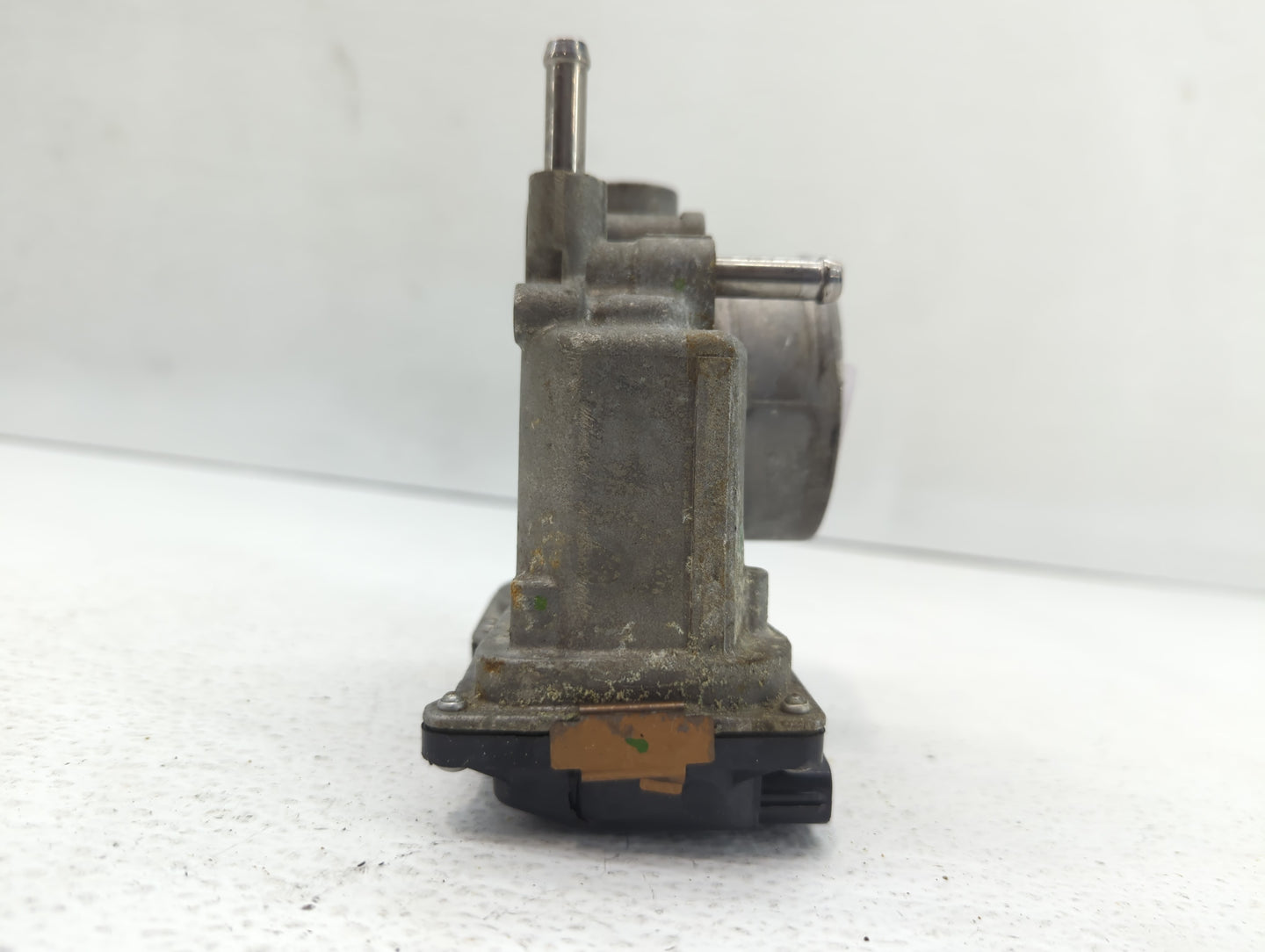 2013-2019 Nissan Sentra Throttle Body P/N:3RA60-01 A 3RA60-01 B Fits Fits 2013 2014 2015 2016 2017 2018 2019 OEM Used Auto P