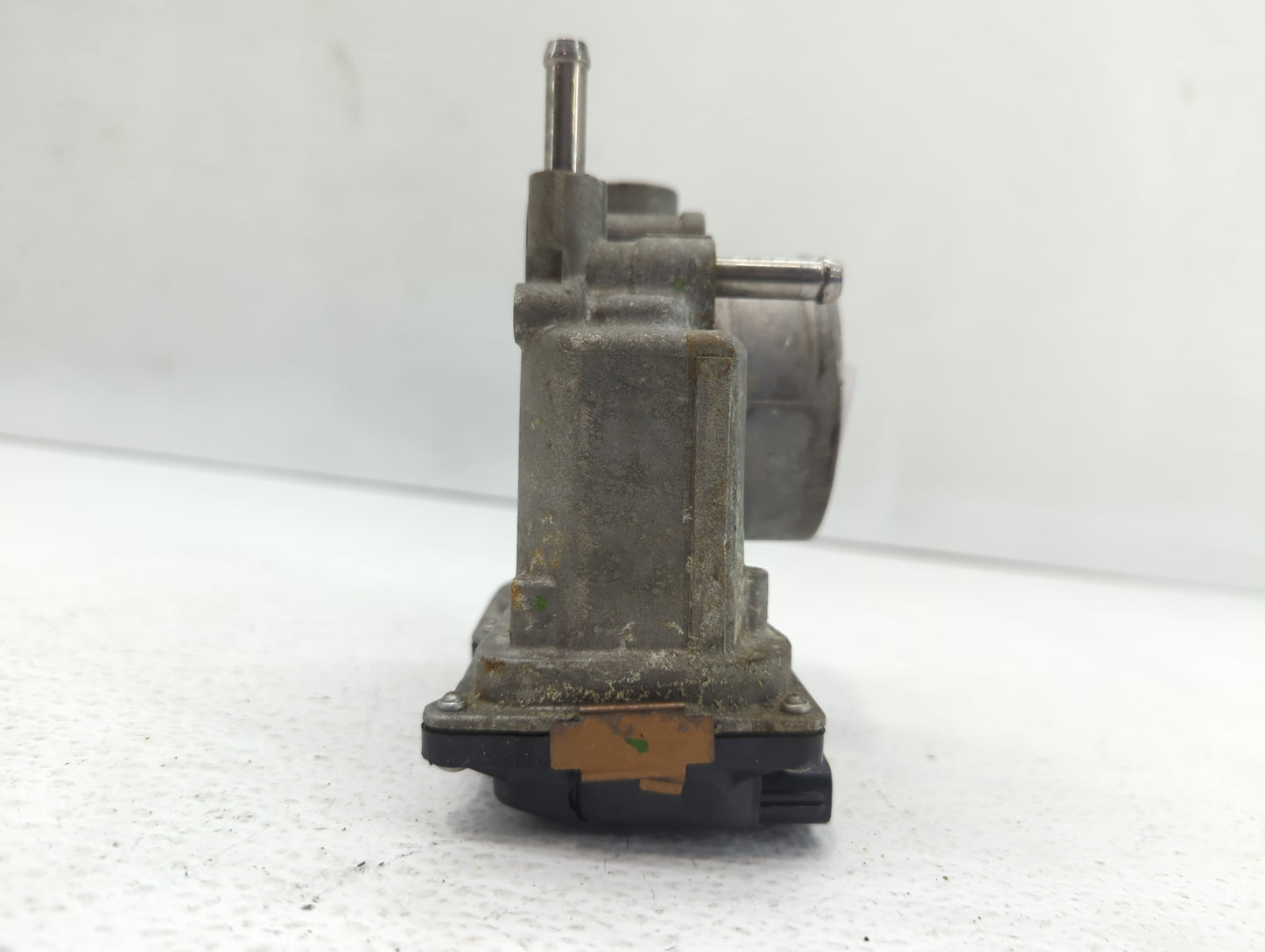 2013-2019 Nissan Sentra Throttle Body P/N:3RA60-01 A 3RA60-01 B Fits Fits 2013 2014 2015 2016 2017 2018 2019 OEM Used Auto P