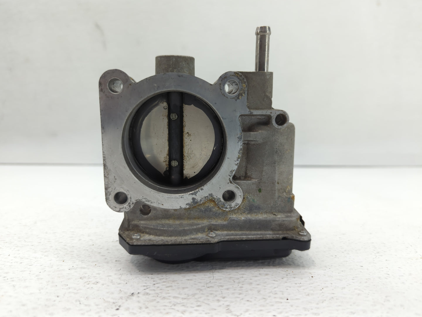 2013-2019 Nissan Sentra Throttle Body P/N:3RA60-01 A 3RA60-01 B Fits Fits 2013 2014 2015 2016 2017 2018 2019 OEM Used Auto P