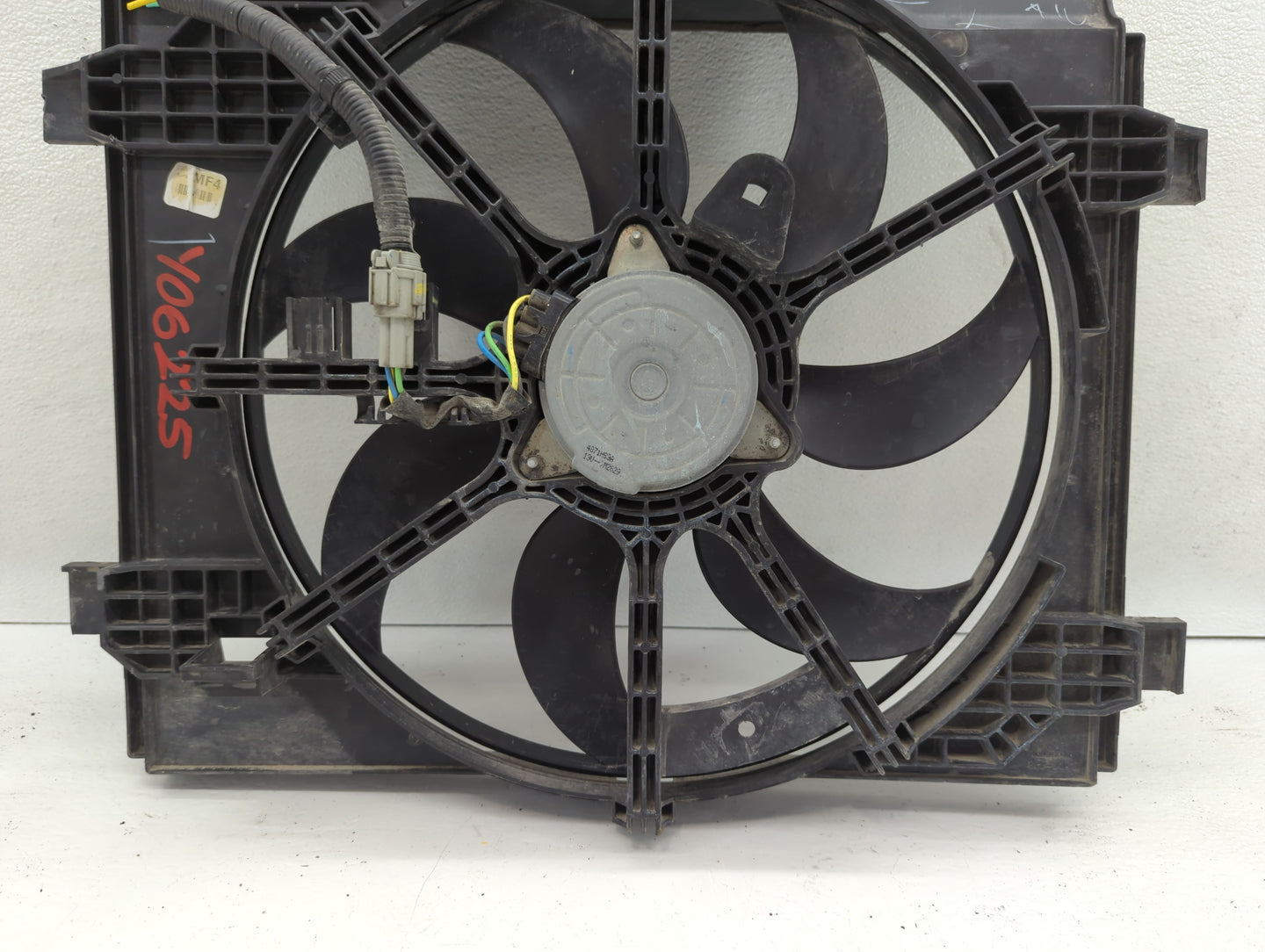 2013-2014 Nissan Sentra Left Radiator Fan Motor Assembly Black - Oemusedautoparts1.com