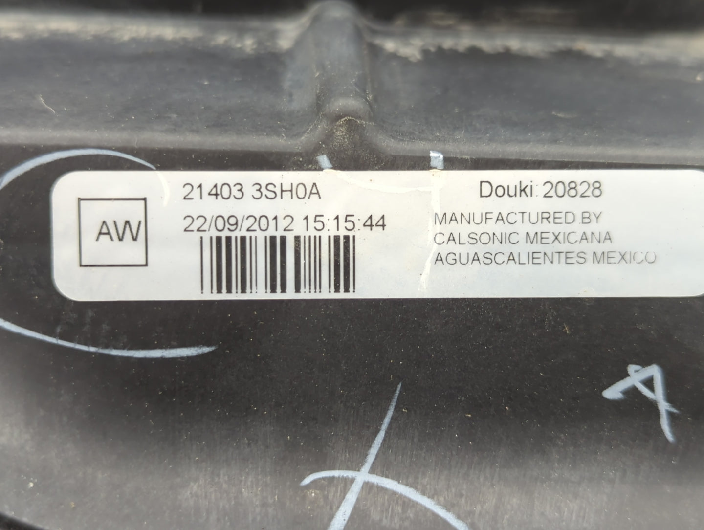 2013-2014 Nissan Sentra Left Radiator Fan Motor Assembly Black - Oemusedautoparts1.com