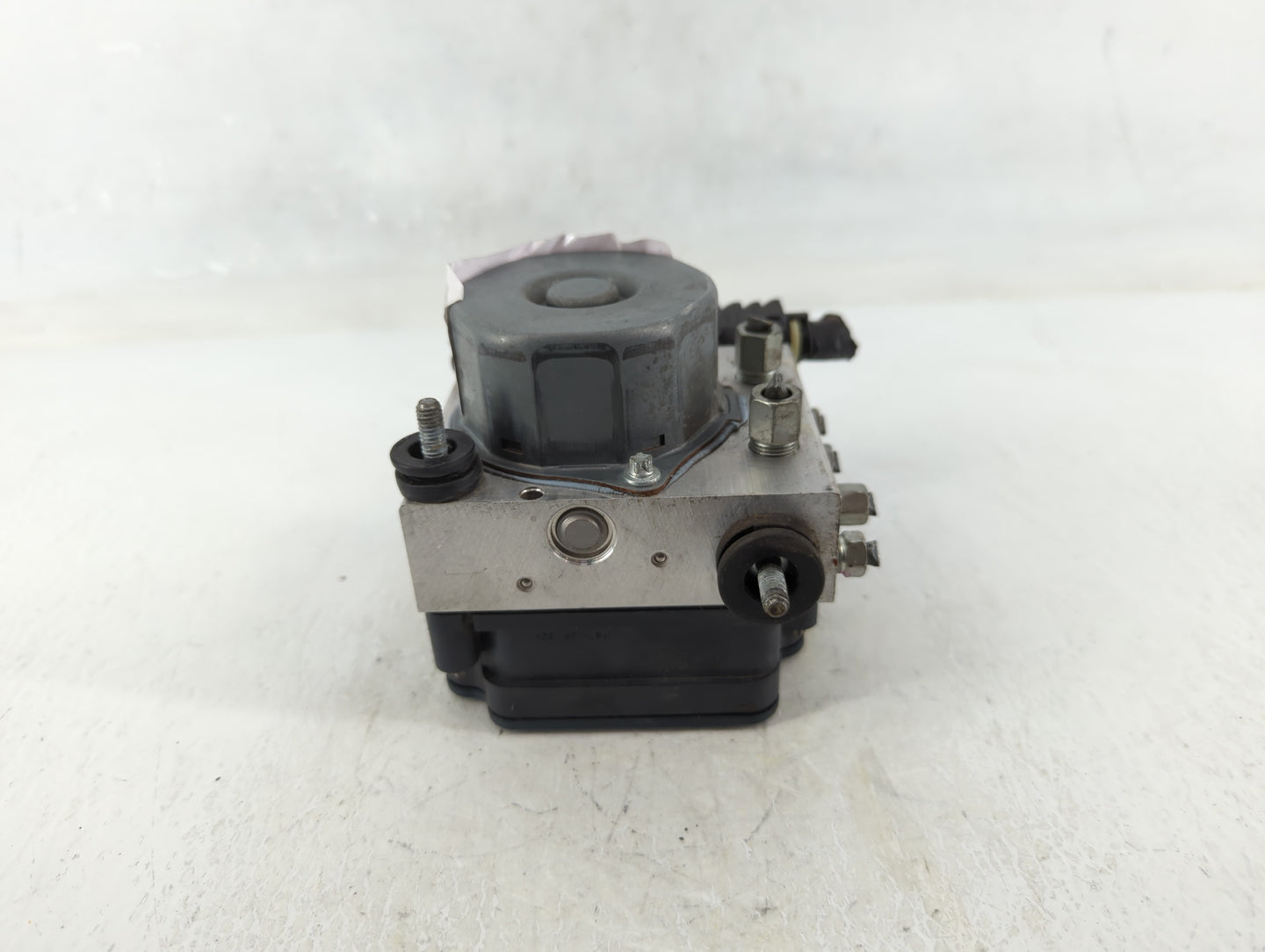2013-2014 Nissan Sentra ABS Pump Control Module Replacement P/N:47660 3SG0A Fits Fits 2013 2014 OEM Used Auto Parts - Oemuse