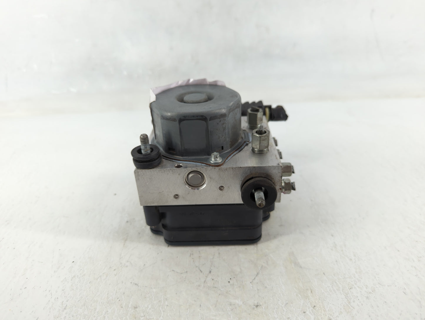2013-2014 Nissan Sentra ABS Pump Control Module Replacement P/N:47660 3SG0A Fits Fits 2013 2014 OEM Used Auto Parts - Oemuse
