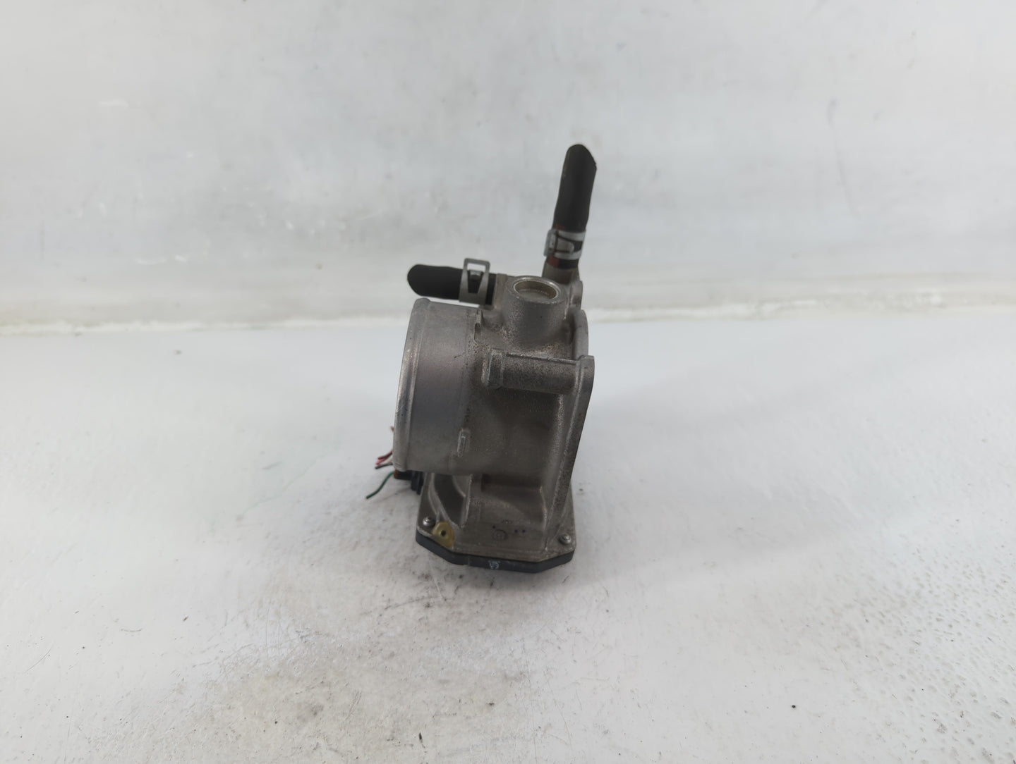 2013-2019 Nissan Sentra Throttle Body P/N:3RA60-01 A Fits Fits 2013 2014 2015 2016 2017 2018 2019 OEM Used Auto Parts - Oemu