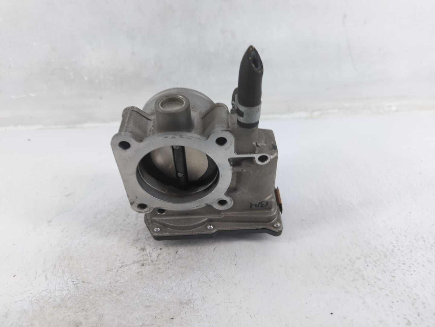 2013-2019 Nissan Sentra Throttle Body P/N:3RA60-01 A Fits Fits 2013 2014 2015 2016 2017 2018 2019 OEM Used Auto Parts - Oemu