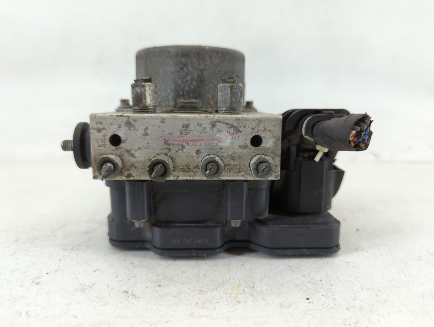 2013-2014 Nissan Sentra ABS Pump Control Module Replacement P/N:47660 3SG0A Fits Fits 2013 2014 OEM Used Auto Parts - Oemuse