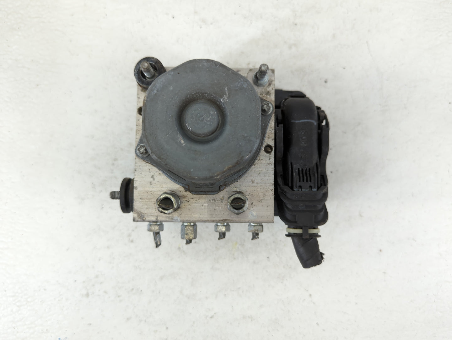 2013-2014 Nissan Sentra ABS Pump Control Module Replacement P/N:47660 3SG0A Fits Fits 2013 2014 OEM Used Auto Parts - Oemuse