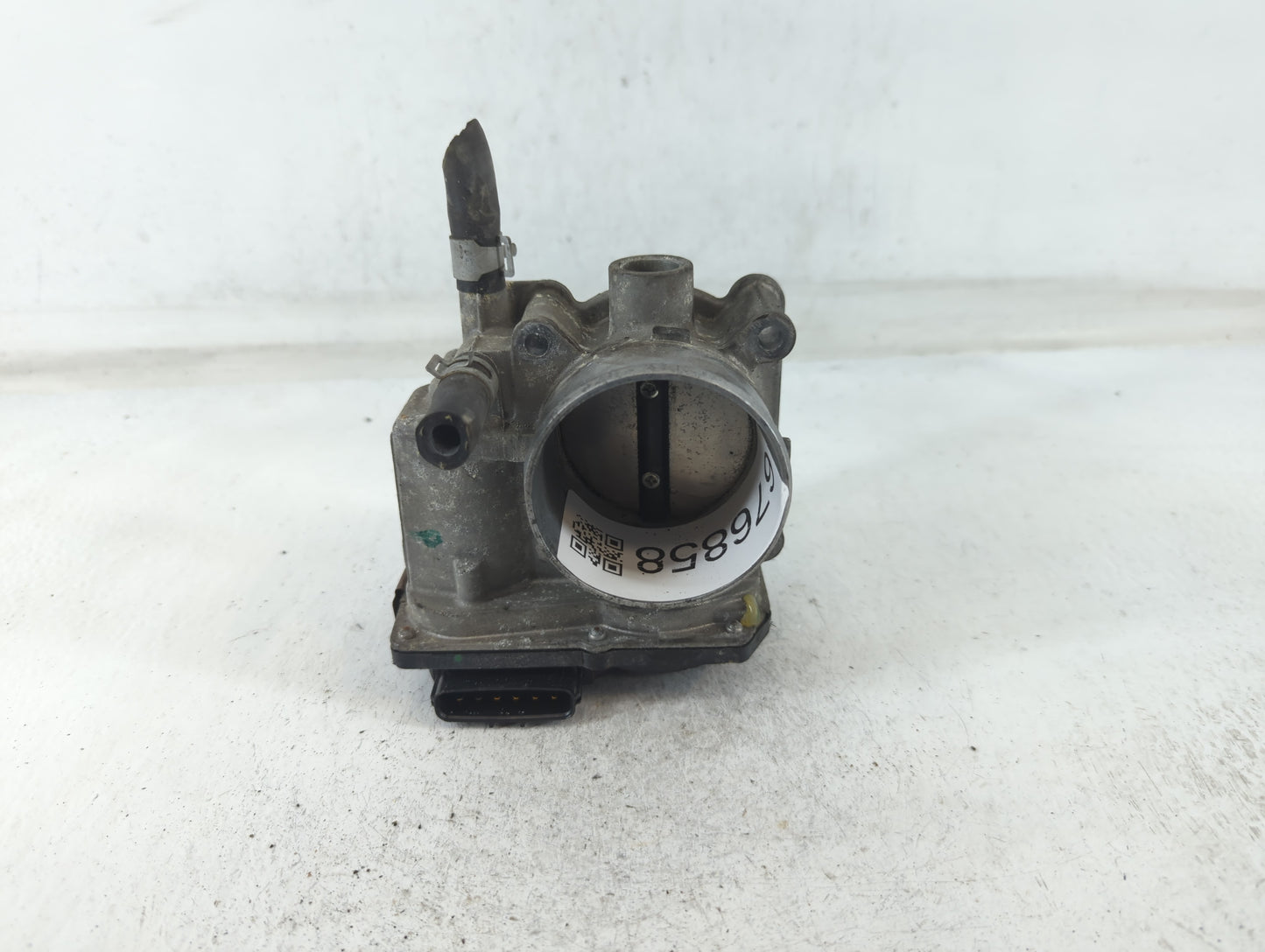 2013-2019 Nissan Sentra Throttle Body P/N:01249 3E19, 3RA60-01 A Fits Fits 2013 2014 2015 2016 2017 2018 2019 OEM Used Auto 