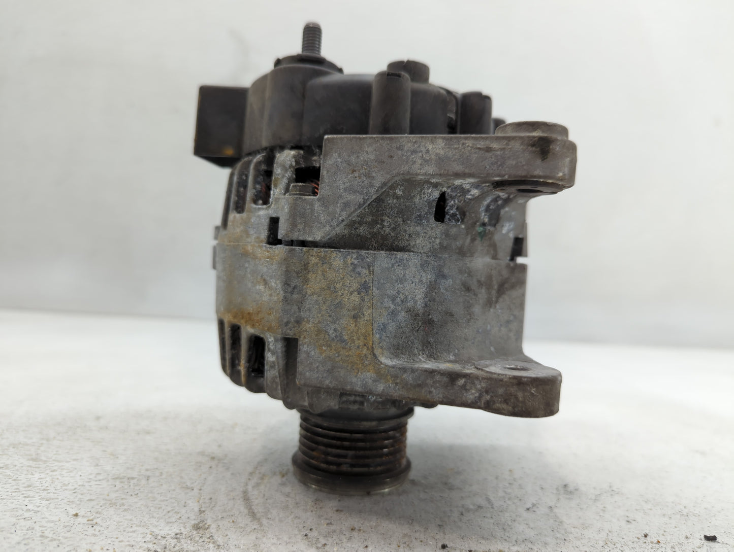 2013-2019 Nissan Sentra Alternator Replacement Generator Charging Assembly Engine OEM P/N:2611855 B 23100 3SH2B Fits OEM Use