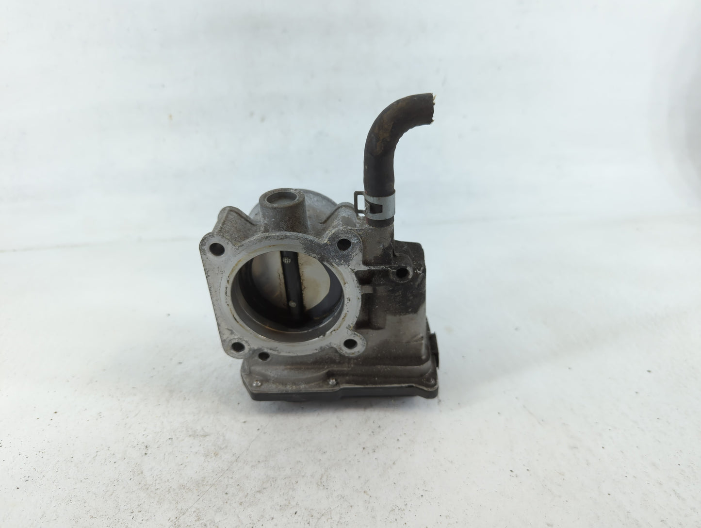 2013-2019 Nissan Sentra Throttle Body P/N:3RA60-01 A Fits Fits 2013 2014 2015 2016 2017 2018 2019 OEM Used Auto Parts - Oemu