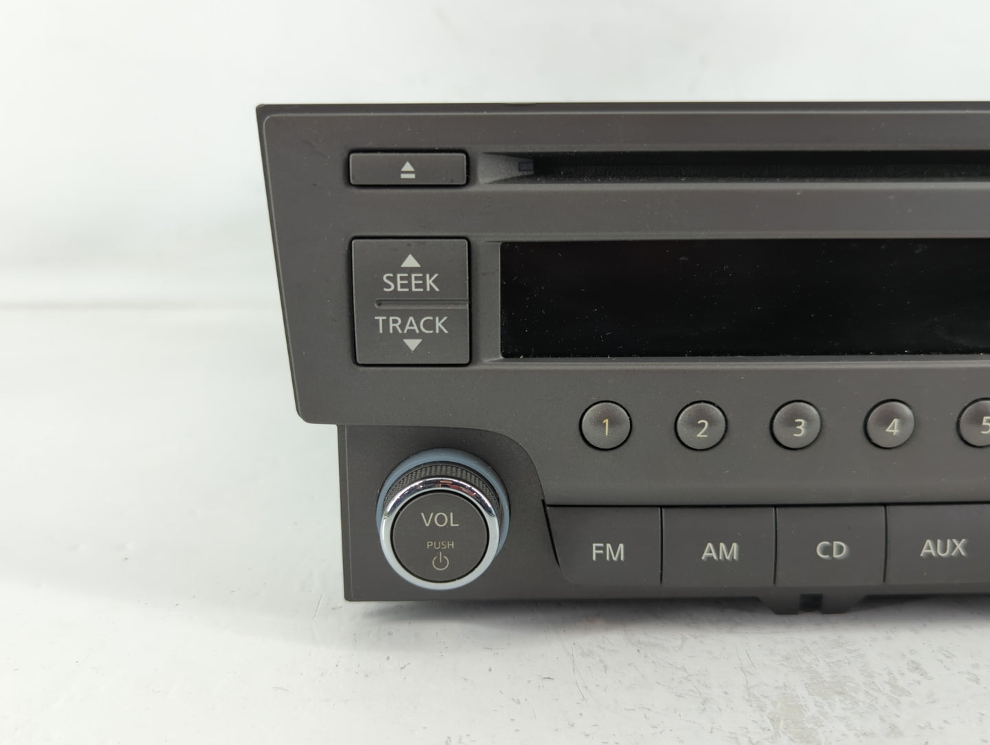 2013-2014 Nissan Sentra Am Fm Cd Player Radio Receiver - Oemusedautoparts1.com
