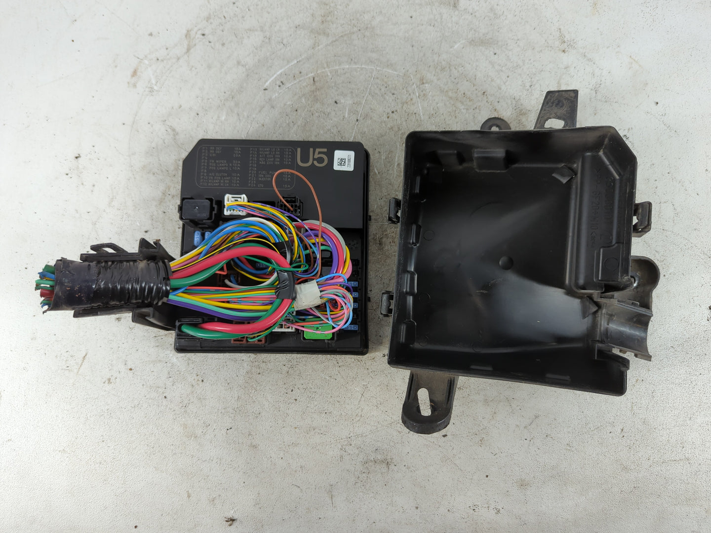 2013-2019 Nissan Sentra Fusebox Fuse Box Panel Relay Module P/N:284B7 3SC1C Fits Fits 2013 2014 2015 2016 2017 2018 2019 OEM