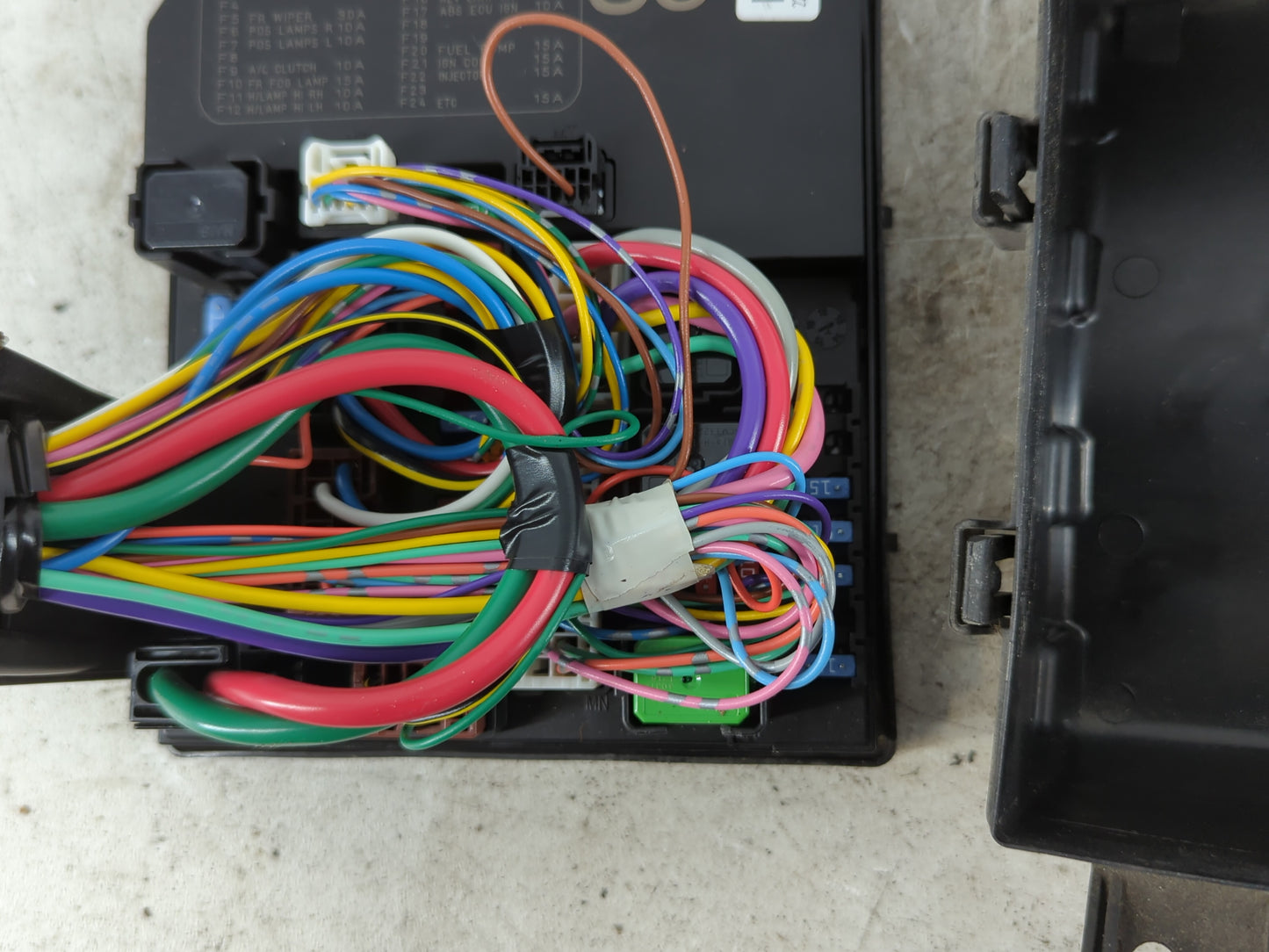 2013-2019 Nissan Sentra Fusebox Fuse Box Panel Relay Module P/N:284B7 3SC1C Fits Fits 2013 2014 2015 2016 2017 2018 2019 OEM