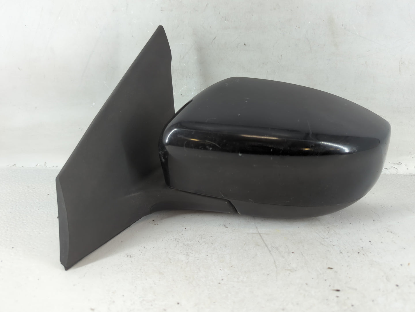 2013-2015 Nissan Sentra Driver Side View Mirror - Left Door Mirror OEM Used - Oemusedautoparts1.com