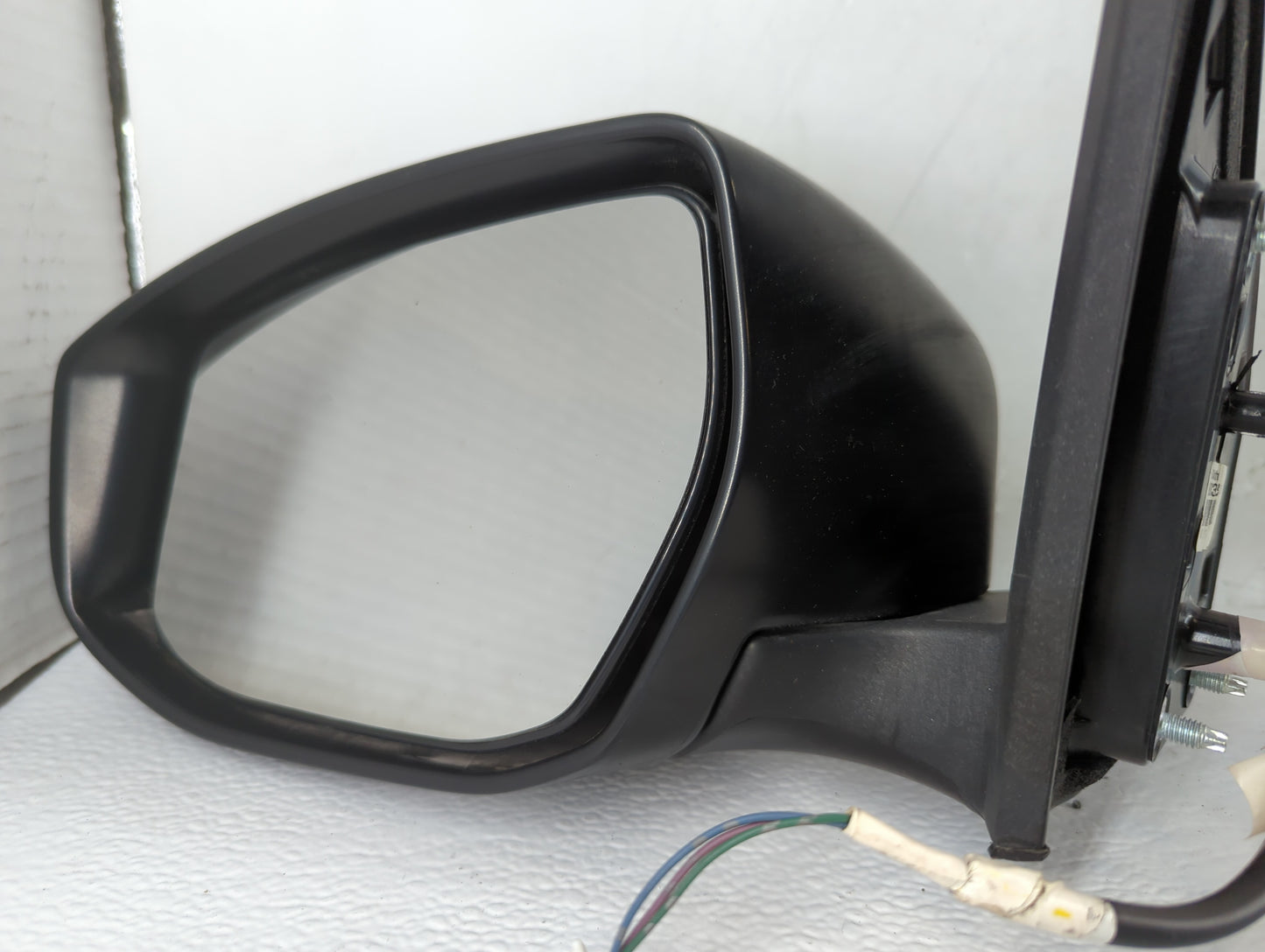 2013-2015 Nissan Sentra Driver Side View Mirror - Left Door Mirror OEM Used - Oemusedautoparts1.com
