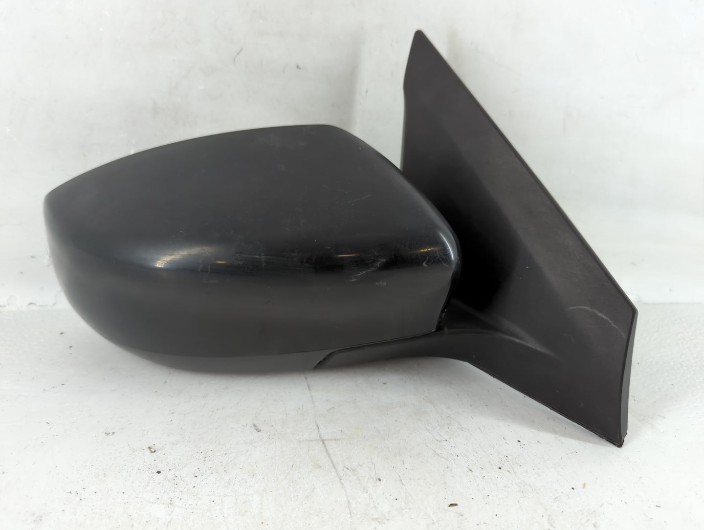 2013-2015 Nissan Sentra Passenger Side View Mirror - Right Door Mirror OEM Used - Oemusedautoparts1.com