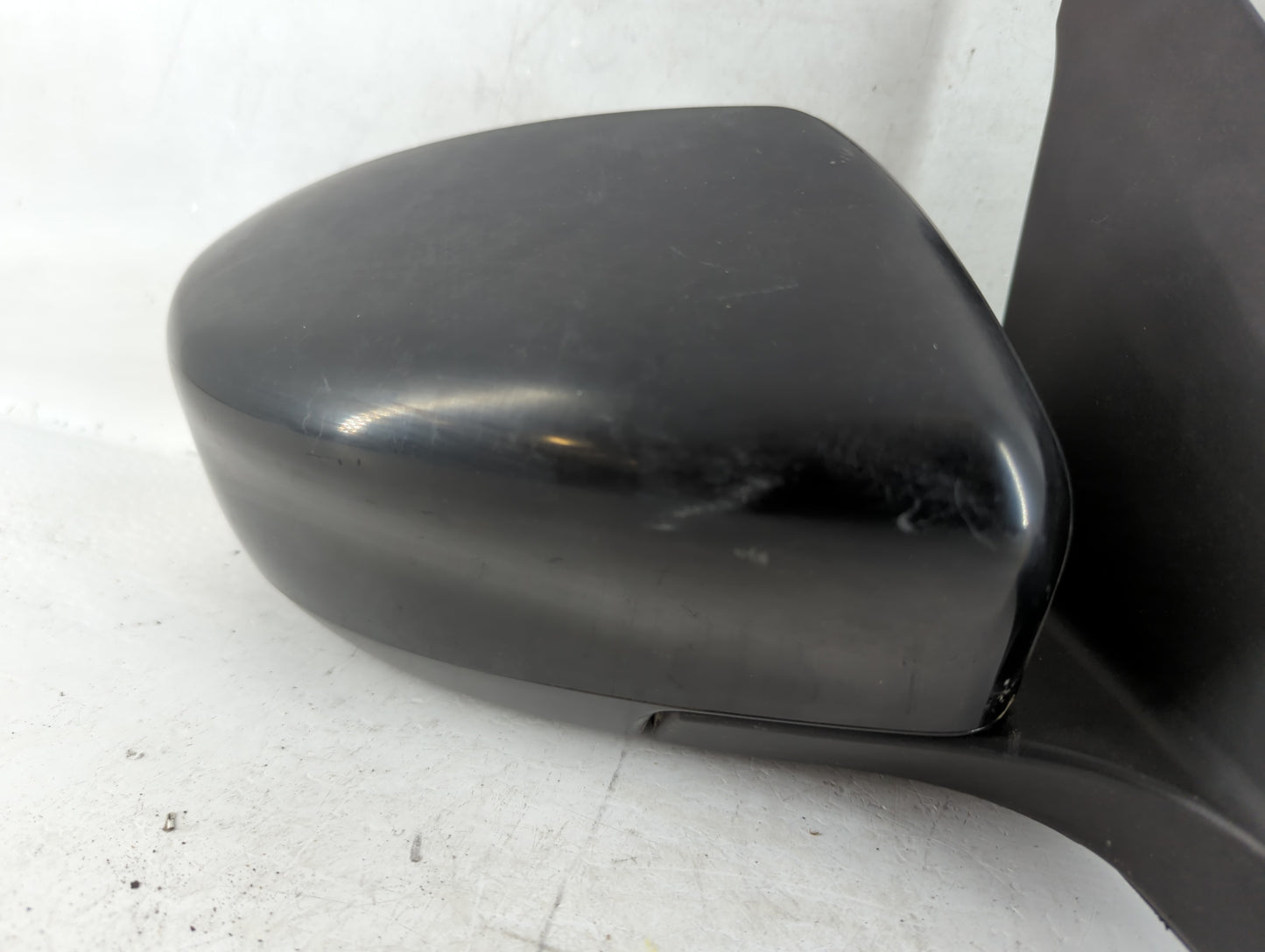 2013-2015 Nissan Sentra Passenger Side View Mirror - Right Door Mirror OEM Used - Oemusedautoparts1.com