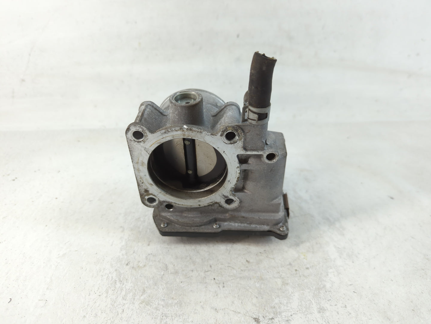 2013-2019 Nissan Sentra Throttle Body P/N:3RA60-01 D Fits Fits 2013 2014 2015 2016 2017 2018 2019 OEM Used Auto Parts - Oemu