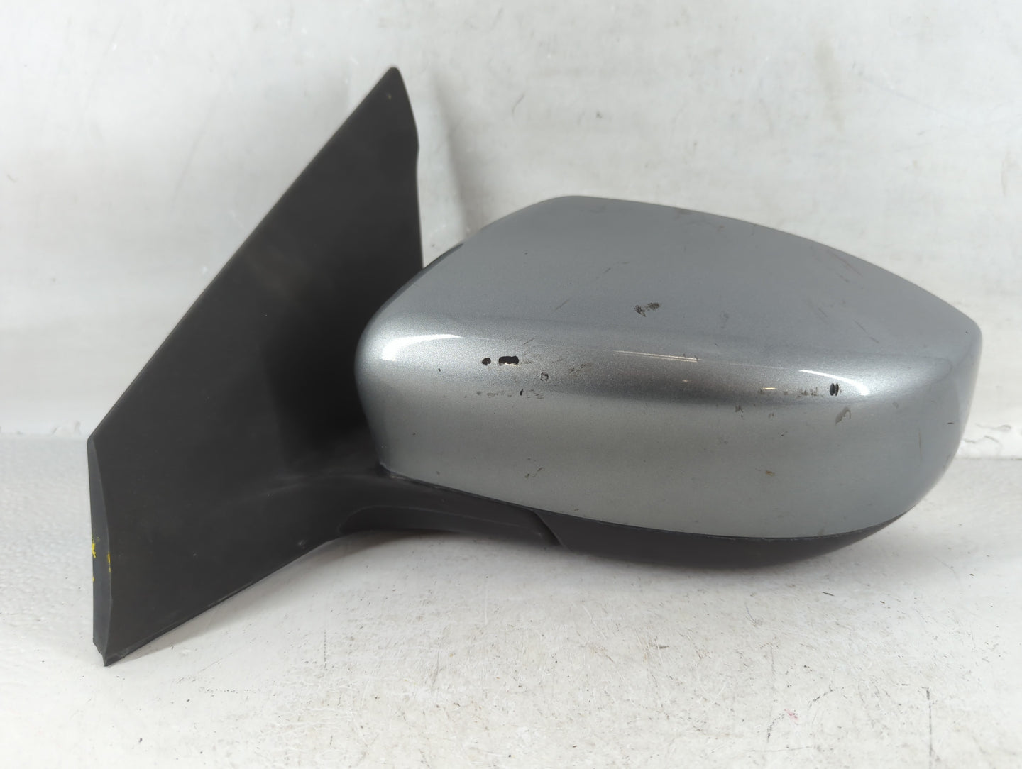 2013-2015 Nissan Sentra Driver Side View Mirror - Left Door Mirror OEM Used - Oemusedautoparts1.com