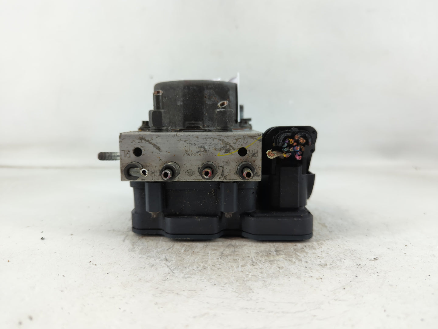 2013-2014 Nissan Sentra ABS Pump Control Module Replacement P/N:47660 3SG0A Fits Fits 2013 2014 OEM Used Auto Parts - Oemuse