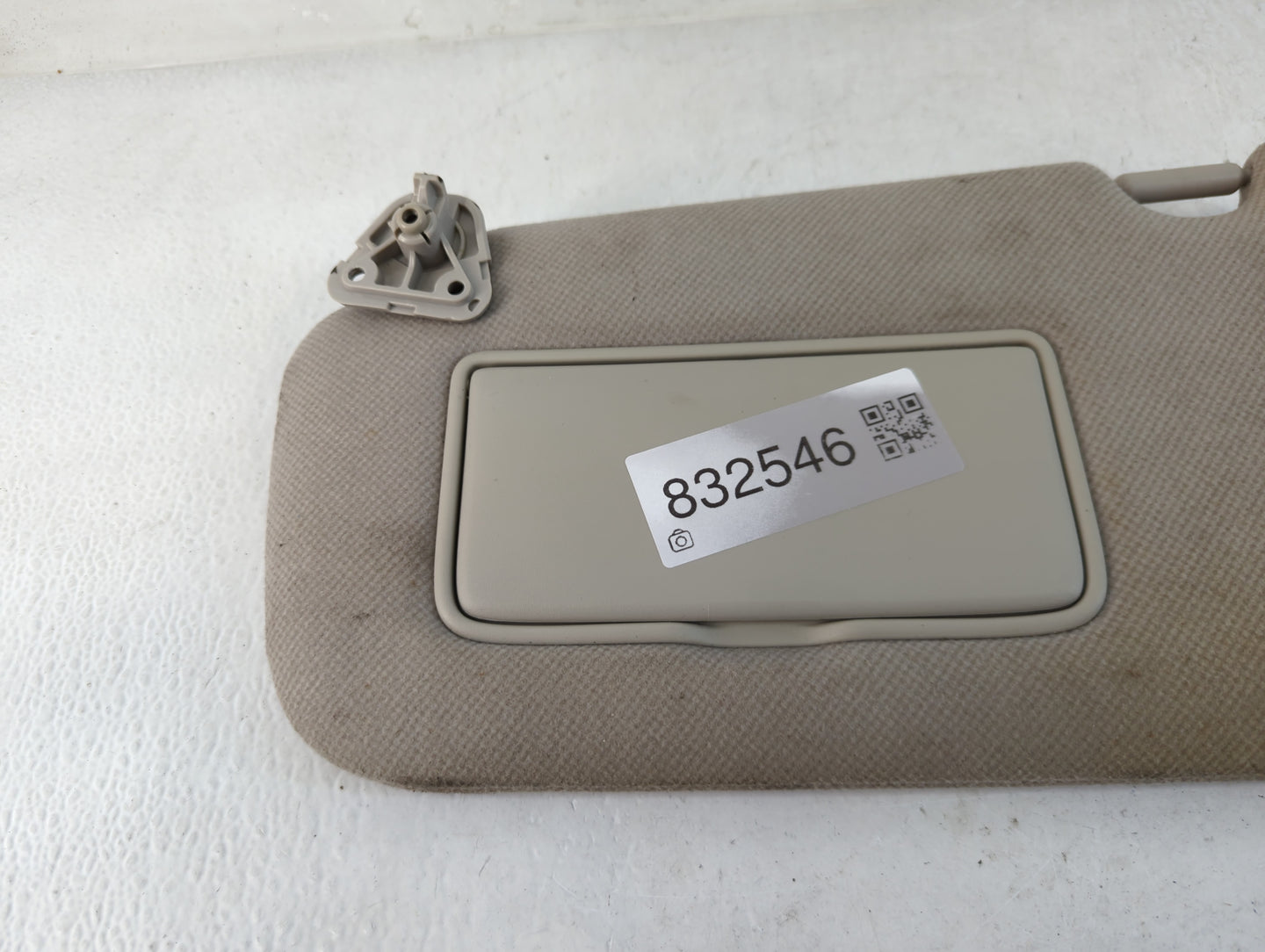 2013-2019 Nissan Sentra Sun Visor Shade Replacement Driver Left Mirror Fits Fits 2012 2013 2014 2015 2016 2017 2018 2019 OEM