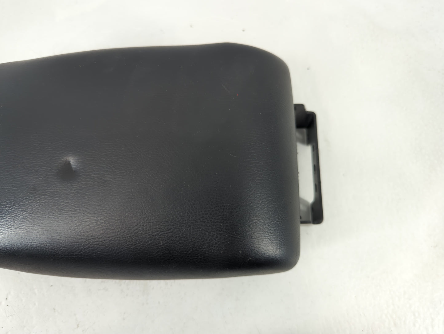 2013 Nissan Sentra Center Console Armrest Cover Lid P/N:M10 Fits OEM Used Auto Parts - Oemusedautoparts1.com
