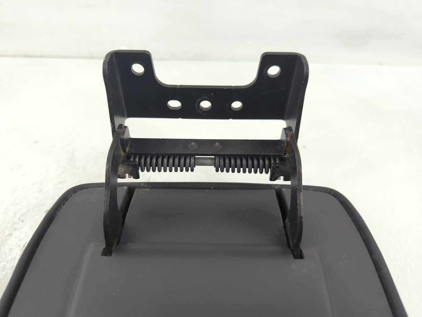 2013 Nissan Sentra Center Console Armrest Cover Lid P/N:M10 Fits OEM Used Auto Parts - Oemusedautoparts1.com