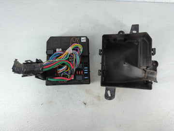 2013-2019 Nissan Sentra Fusebox Fuse Box Panel Relay Module P/N:284B7 1KM0B Fits Fits 2013 2014 2015 2016 2017 2018 2019 OEM Used Auto Parts