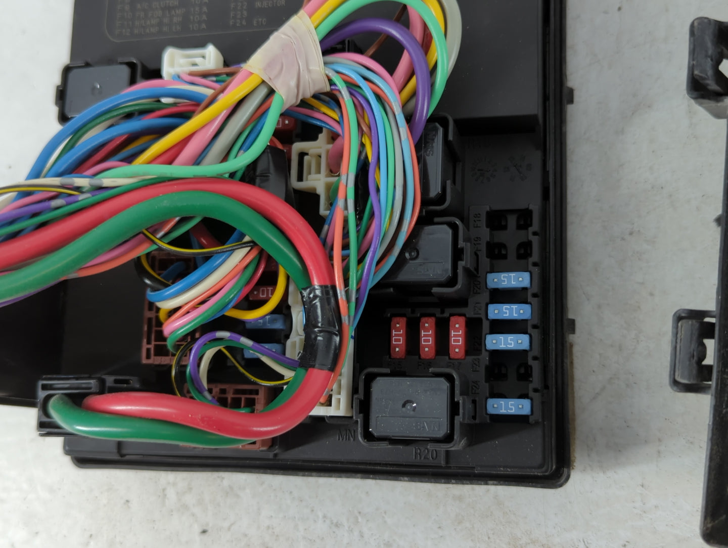 2013-2019 Nissan Sentra Fusebox Fuse Box Panel Relay Module P/N:284B7 1KM0B Fits Fits 2013 2014 2015 2016 2017 2018 2019 OEM