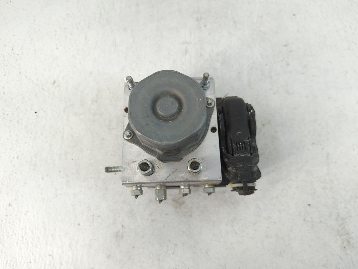2013-2014 Nissan Sentra ABS Pump Control Module Replacement P/N:47660 3SG0A Fits Fits 2013 2014 OEM Used Auto Parts - Oemuse