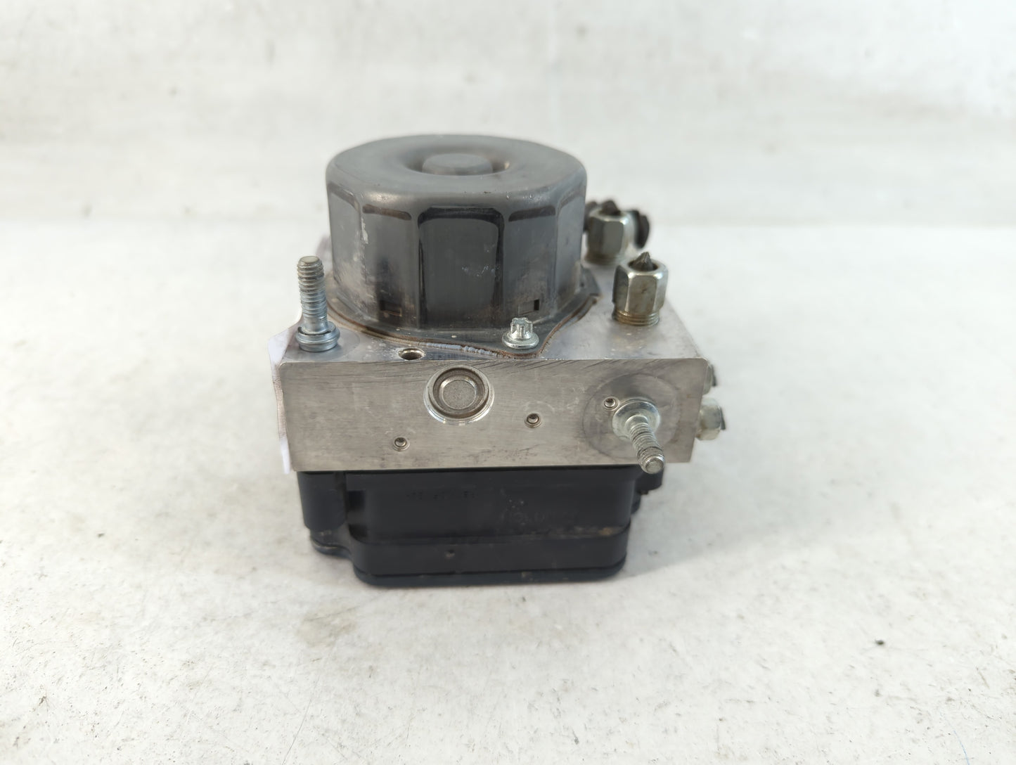 2013-2014 Nissan Sentra ABS Pump Control Module Replacement P/N:47660 3SG0A Fits Fits 2013 2014 OEM Used Auto Parts - Oemuse