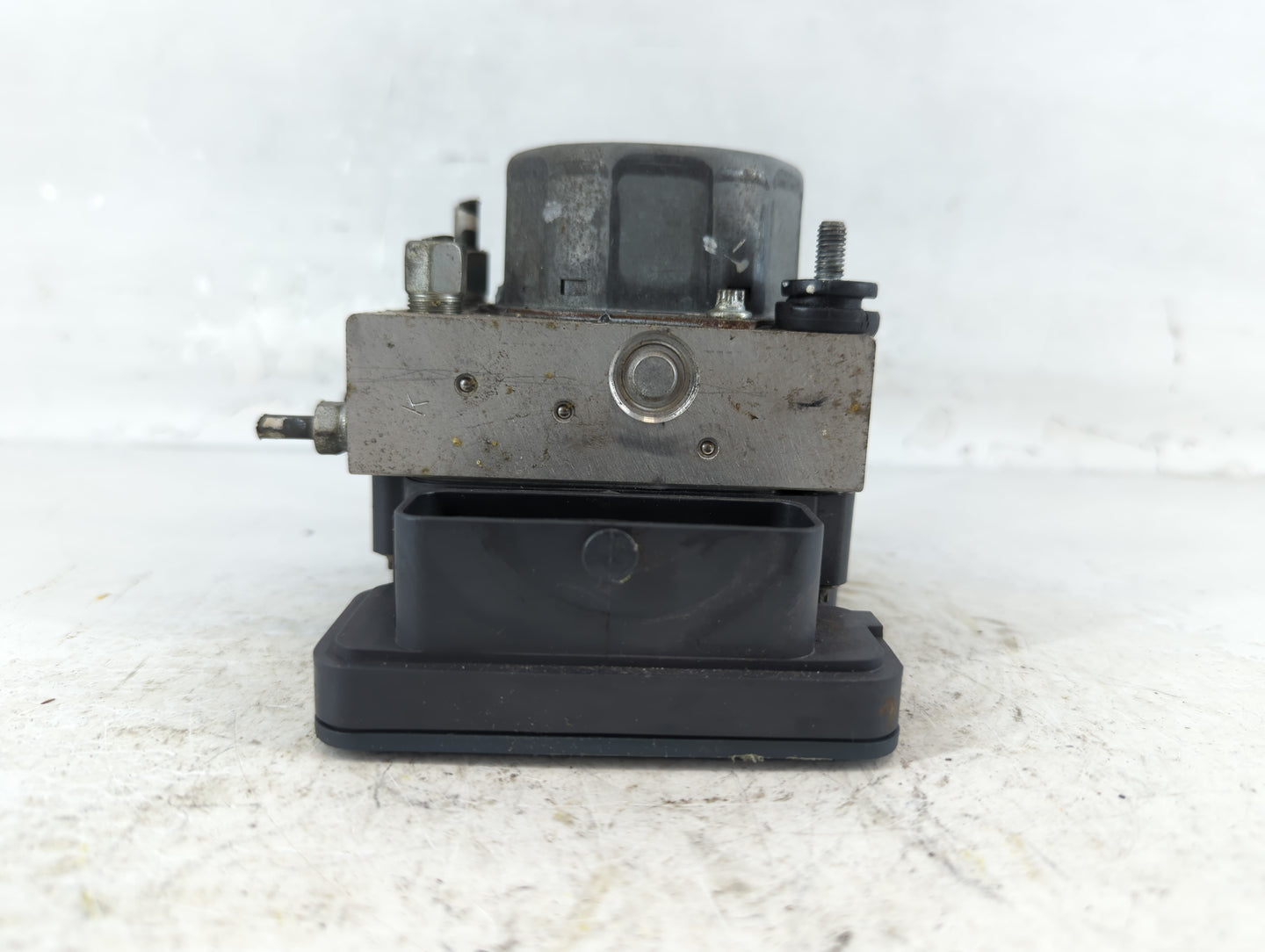 2013-2014 Nissan Sentra ABS Pump Control Module Replacement P/N:47660-3SG0A Fits Fits 2013 2014 OEM Used Auto Parts - Oemuse