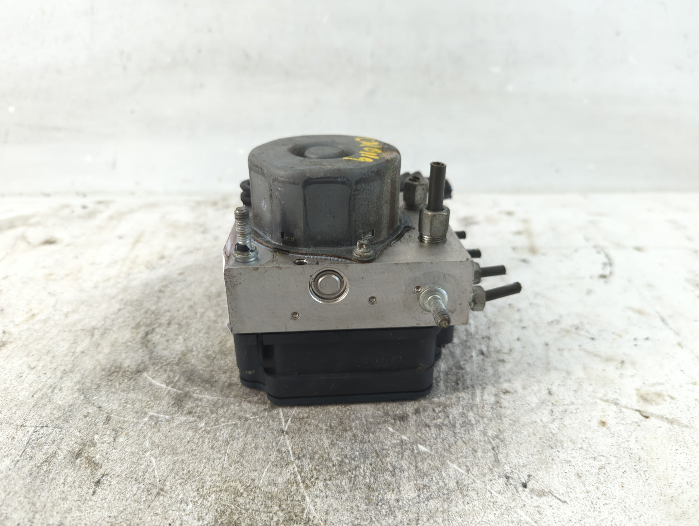 2013-2014 Nissan Sentra ABS Pump Control Module Replacement P/N:47660 3SG0A Fits Fits 2013 2014 OEM Used Auto Parts - Oemuse