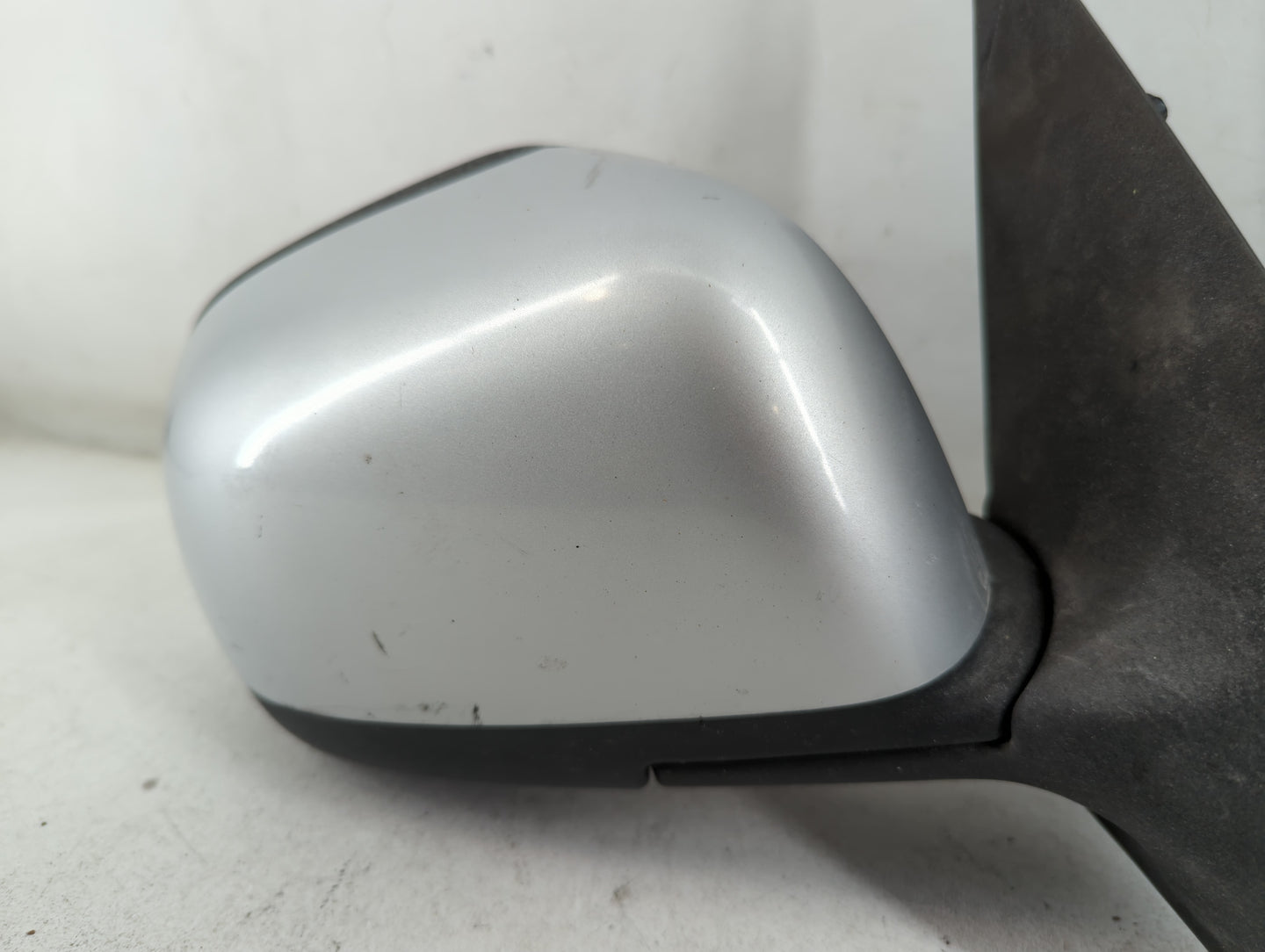 2012-2014 Nissan Versa Passenger Side View Mirror - Right Door Mirror OEM Used - Oemusedautoparts1.com