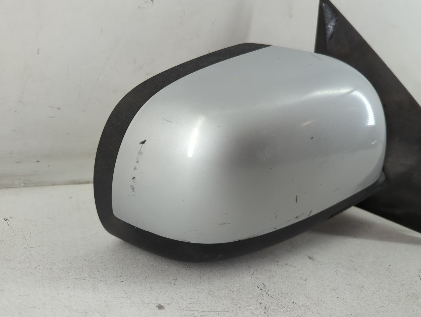 2012-2014 Nissan Versa Passenger Side View Mirror - Right Door Mirror OEM Used - Oemusedautoparts1.com