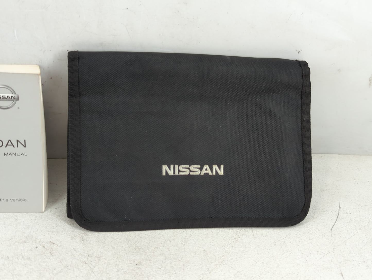 2013 Nissan Versa Owners Manual Book Guide P/N:OM3E 0N17U1 OEM Used Auto Parts - Oemusedautoparts1.com
