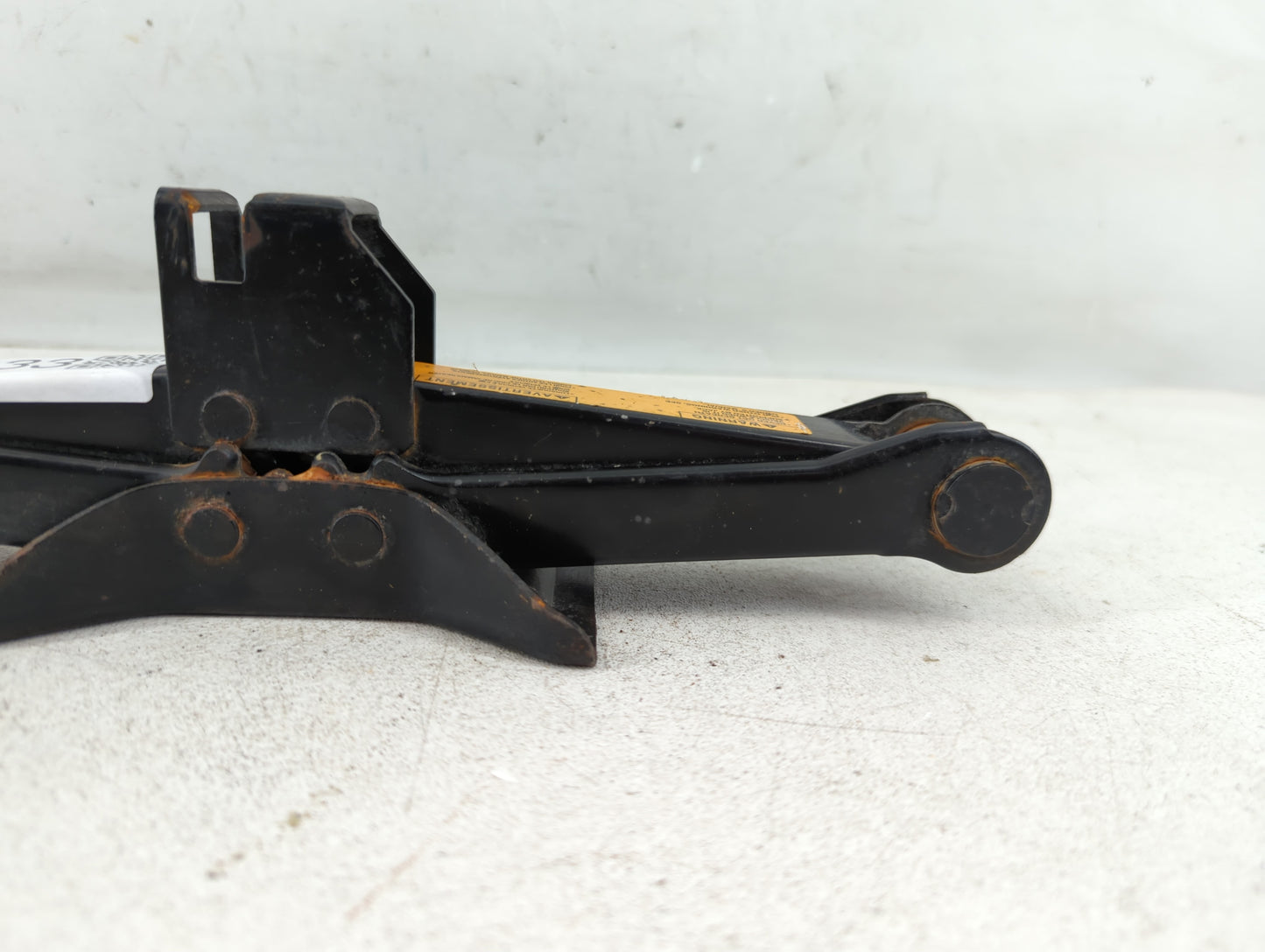 2013 Nissan Versa Spare Scissor Car Jack 1069033 - Oemusedautoparts1.com