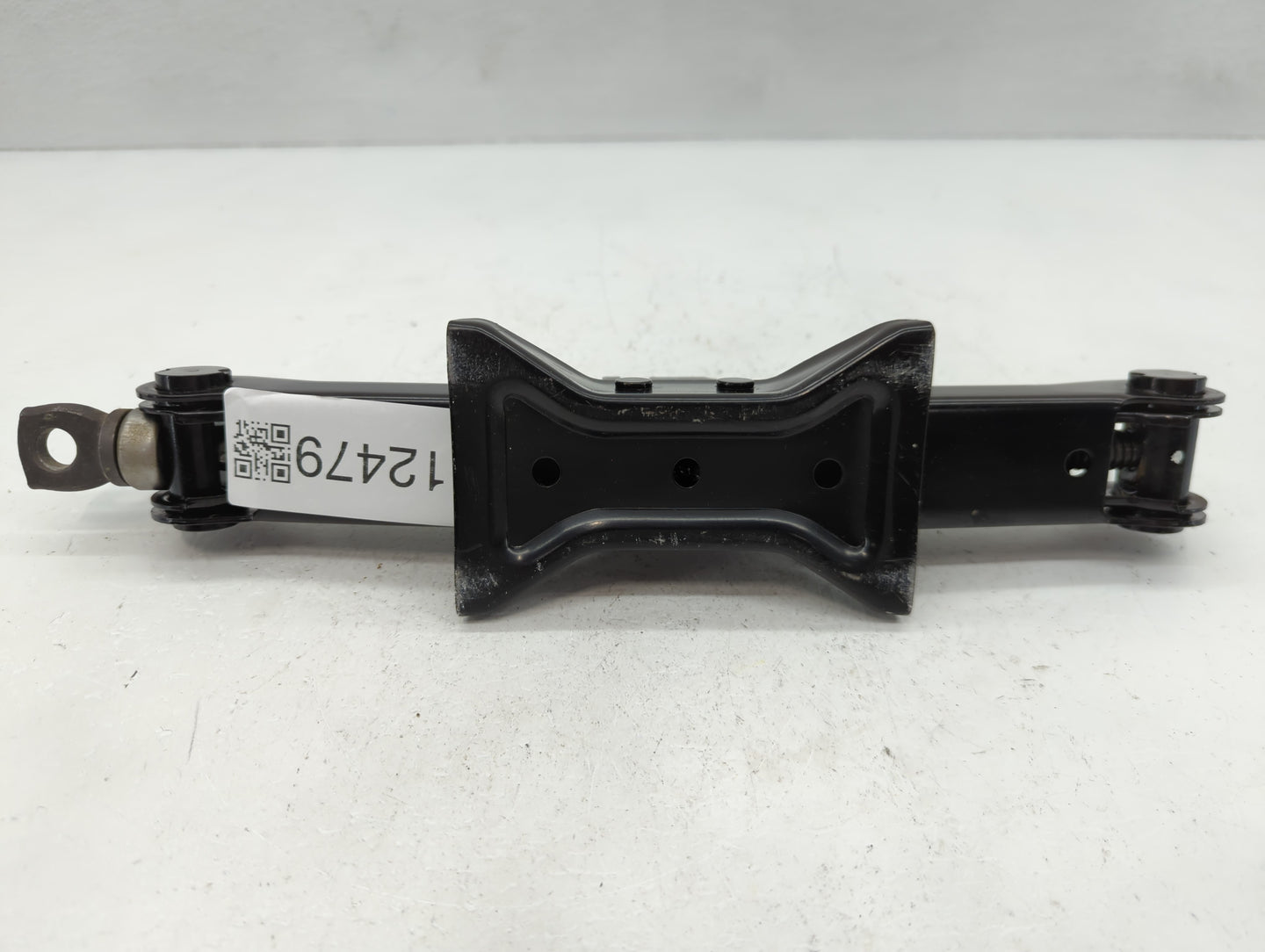 2013 Nissan Versa Spare Scissor Car Jack 1112479 - Oemusedautoparts1.com