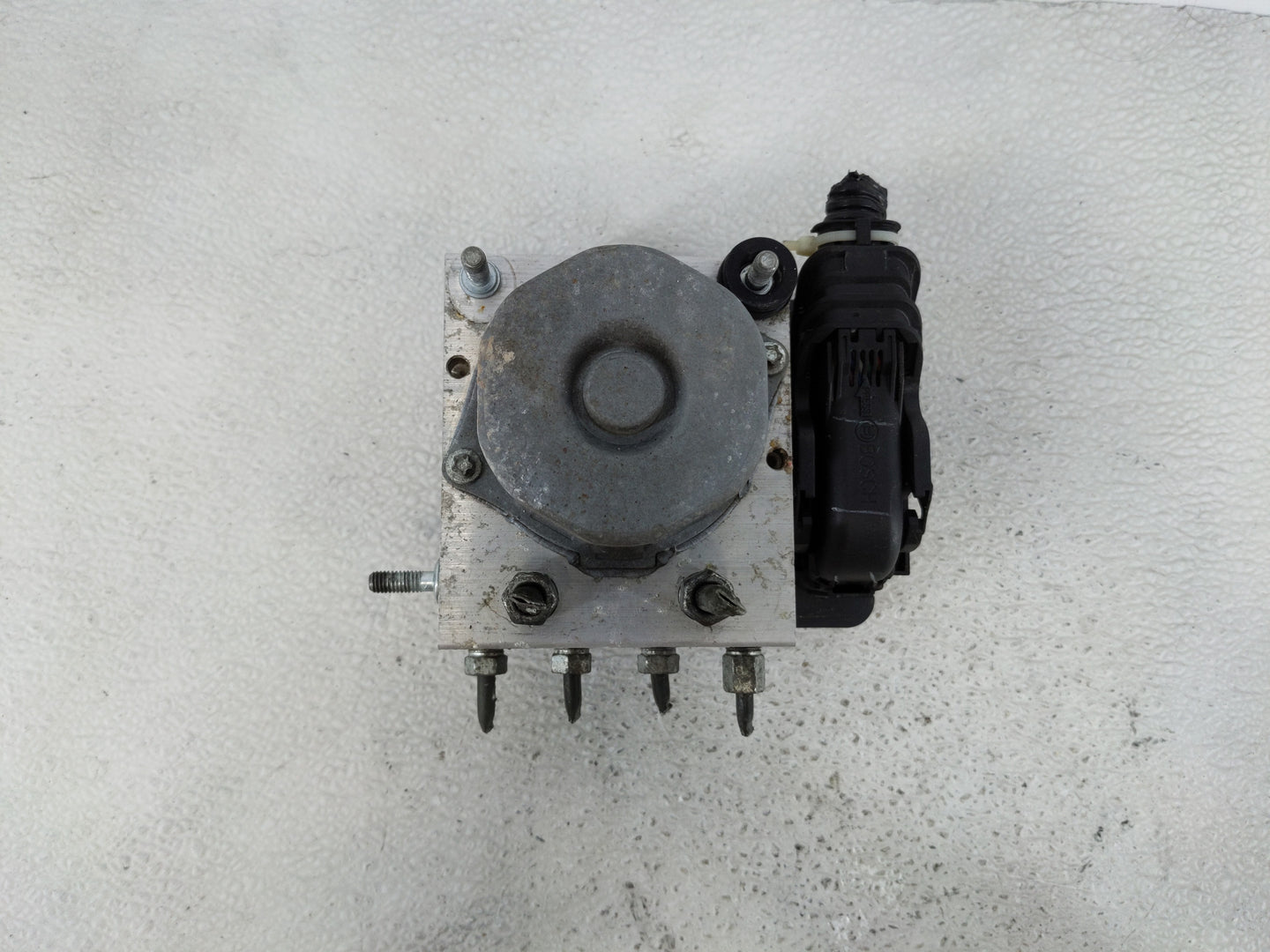 2013 Nissan Versa ABS Pump Control Module Replacement P/N:47660 9KA0A Fits OEM Used Auto Parts - Oemusedautoparts1.com