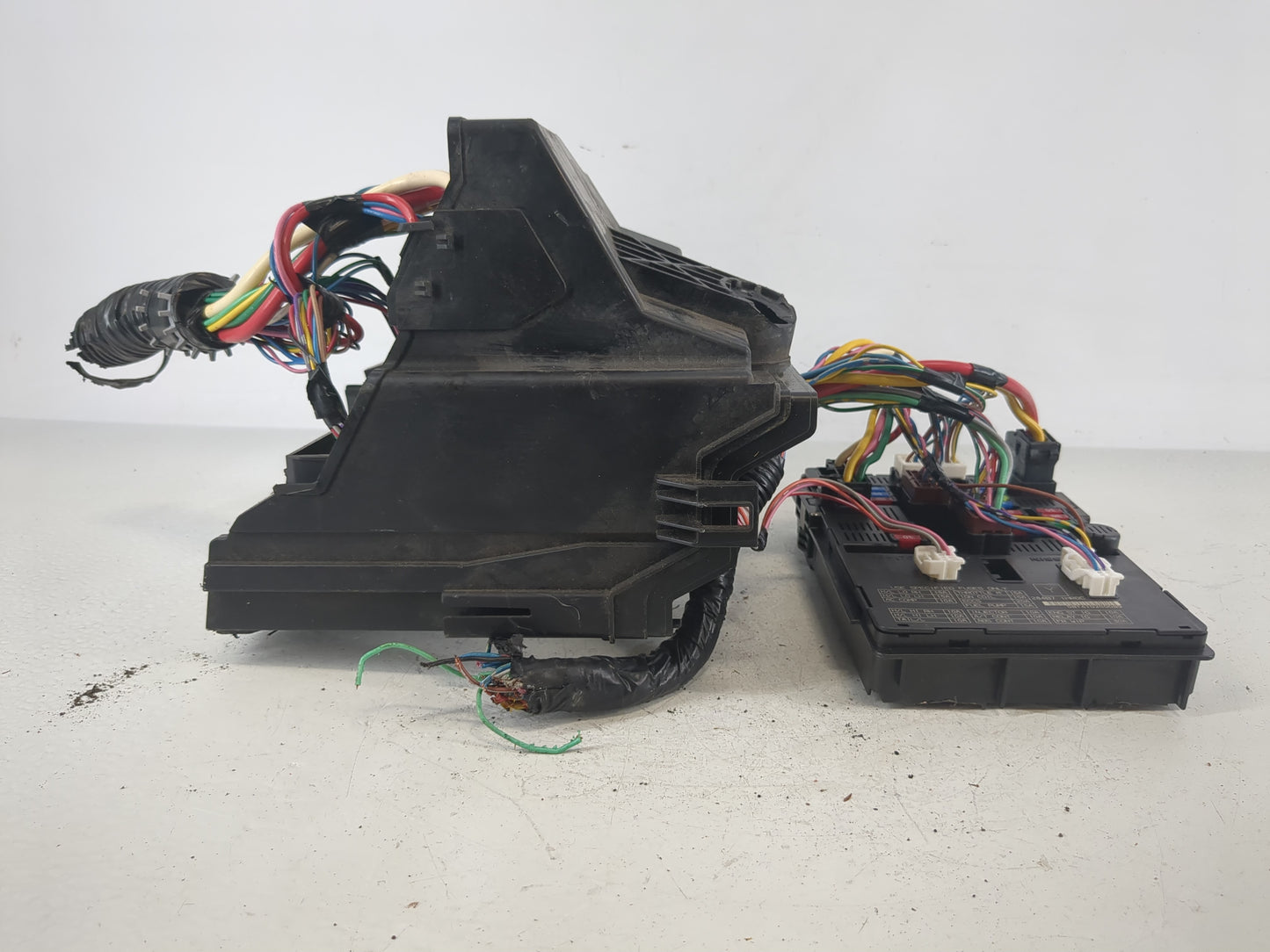 2013-2019 Nissan Versa Fusebox Fuse Box Panel Relay Module P/N:284B7 1HR0C Fits Fits 2013 2014 2015 2016 2017 2018 2019 OEM 